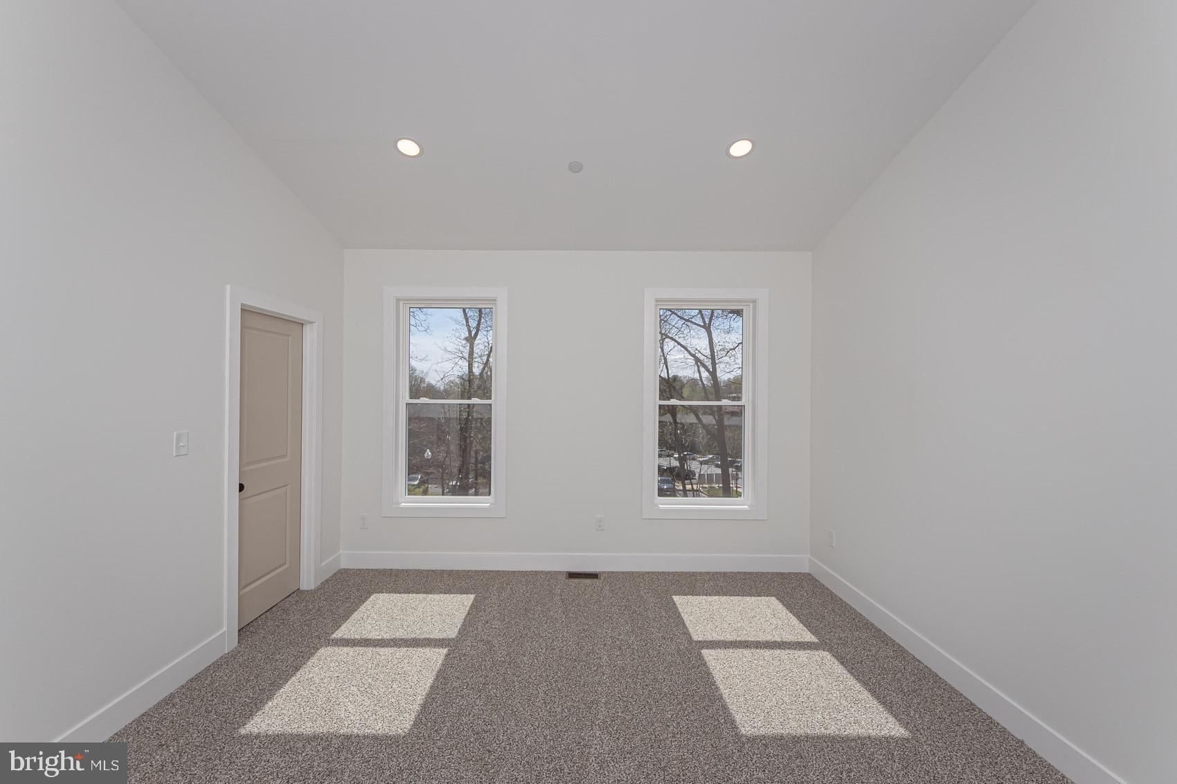 DEERFIELD - Residential