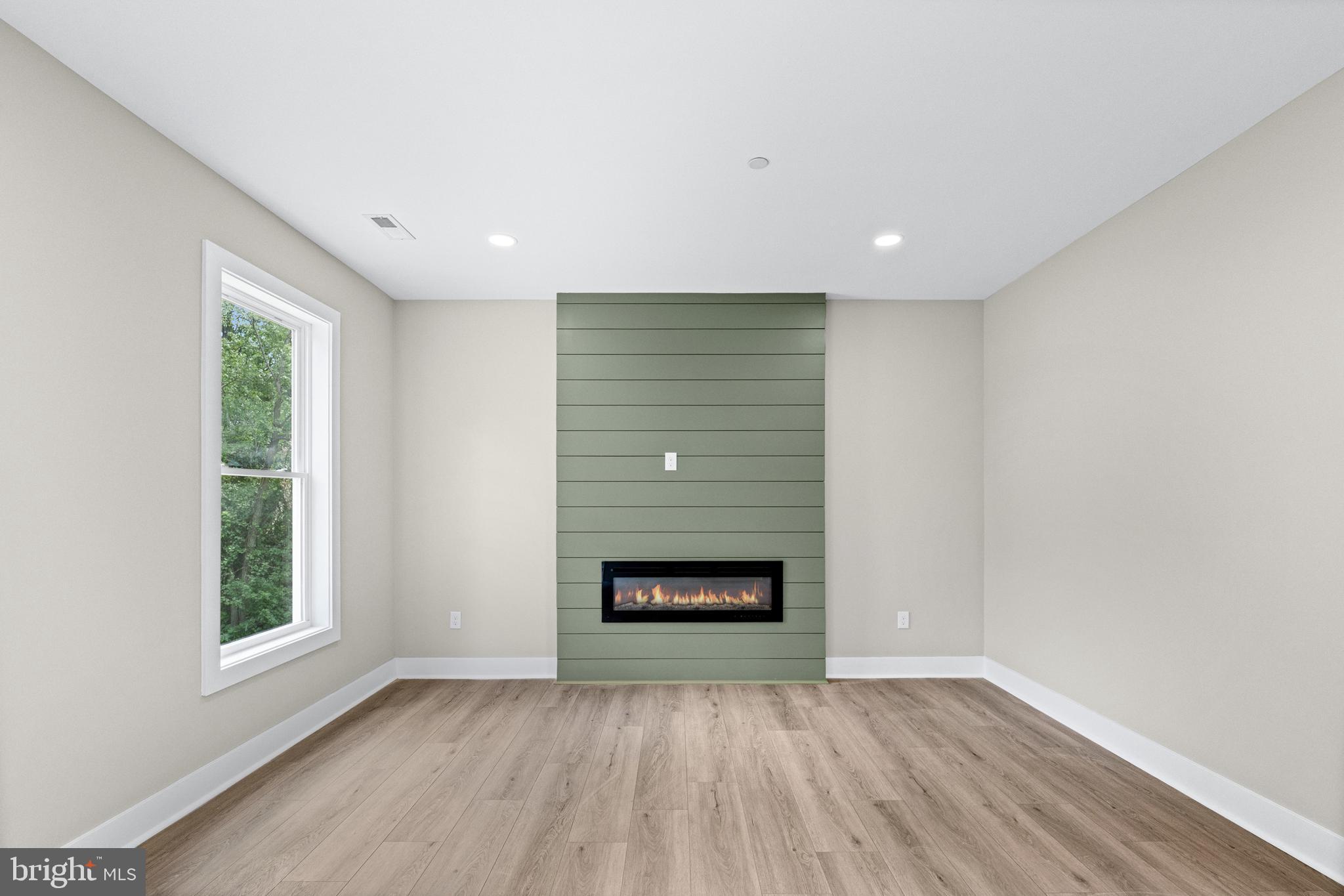 DEERFIELD - Residential