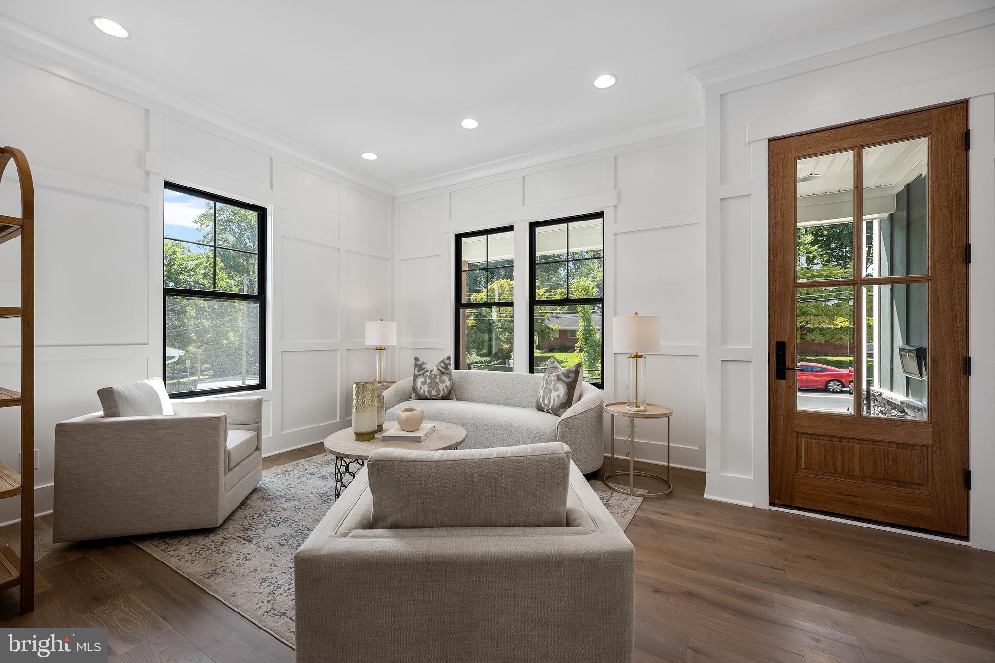 VIENNA WOODS - Residential