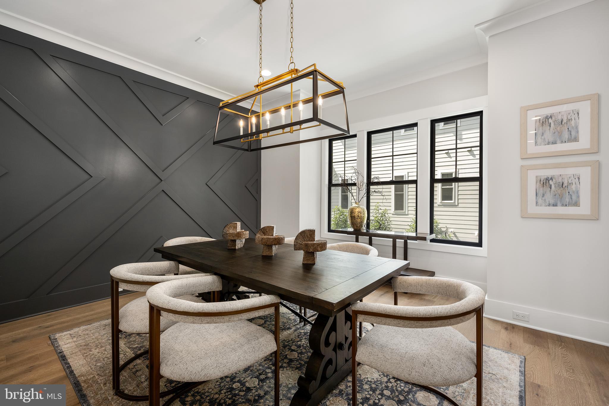 VIENNA WOODS - Residential