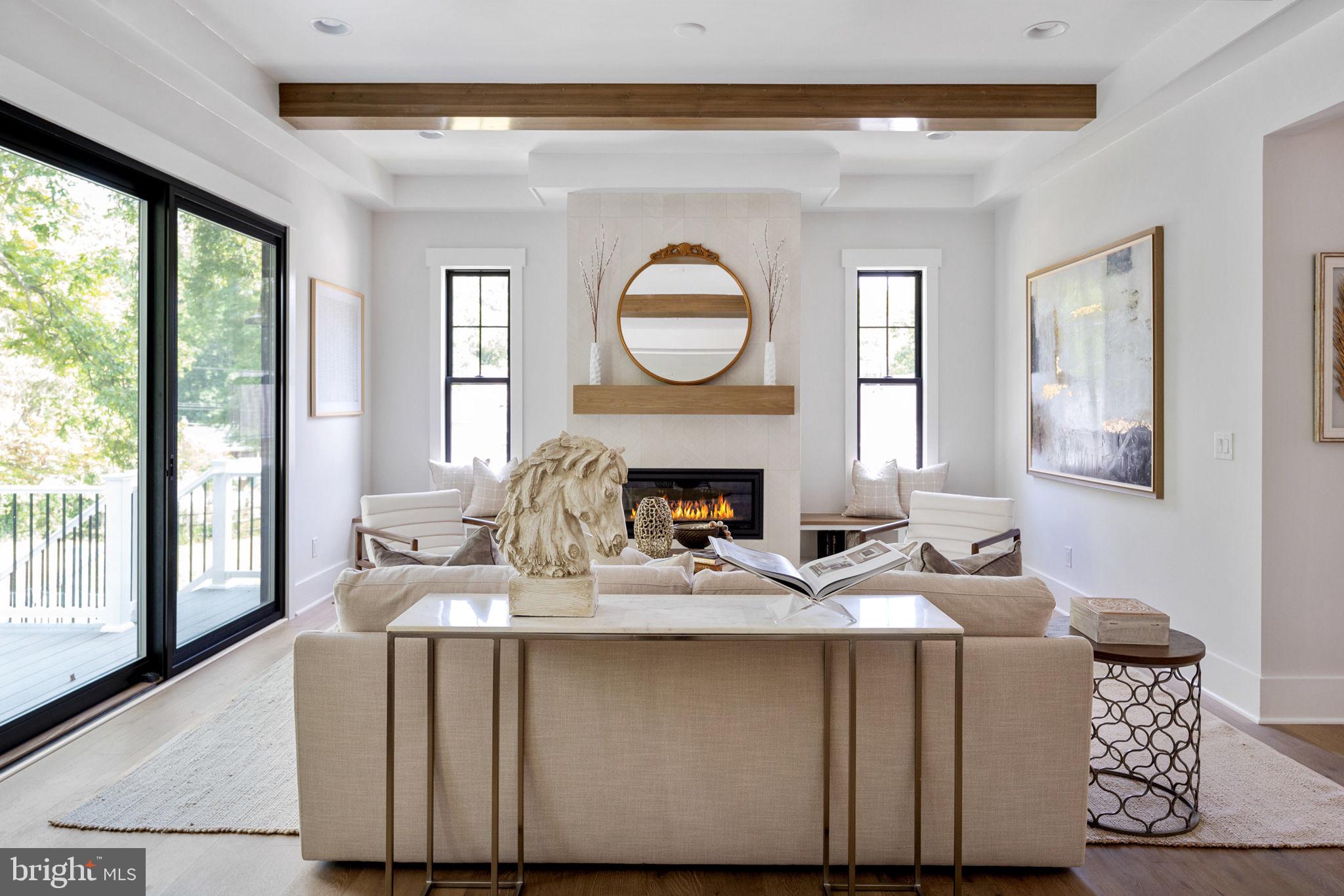 VIENNA WOODS - Residential