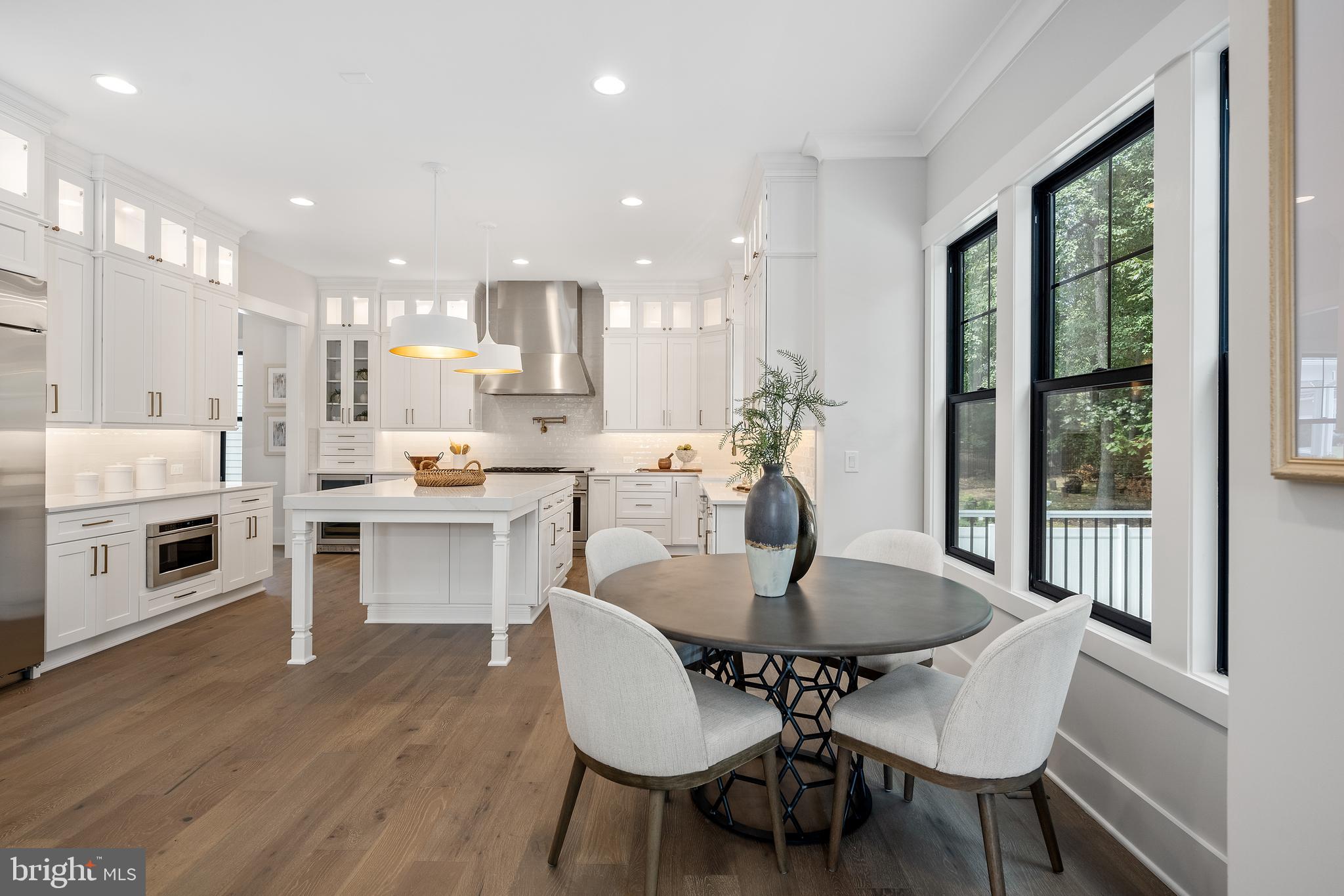 VIENNA WOODS - Residential