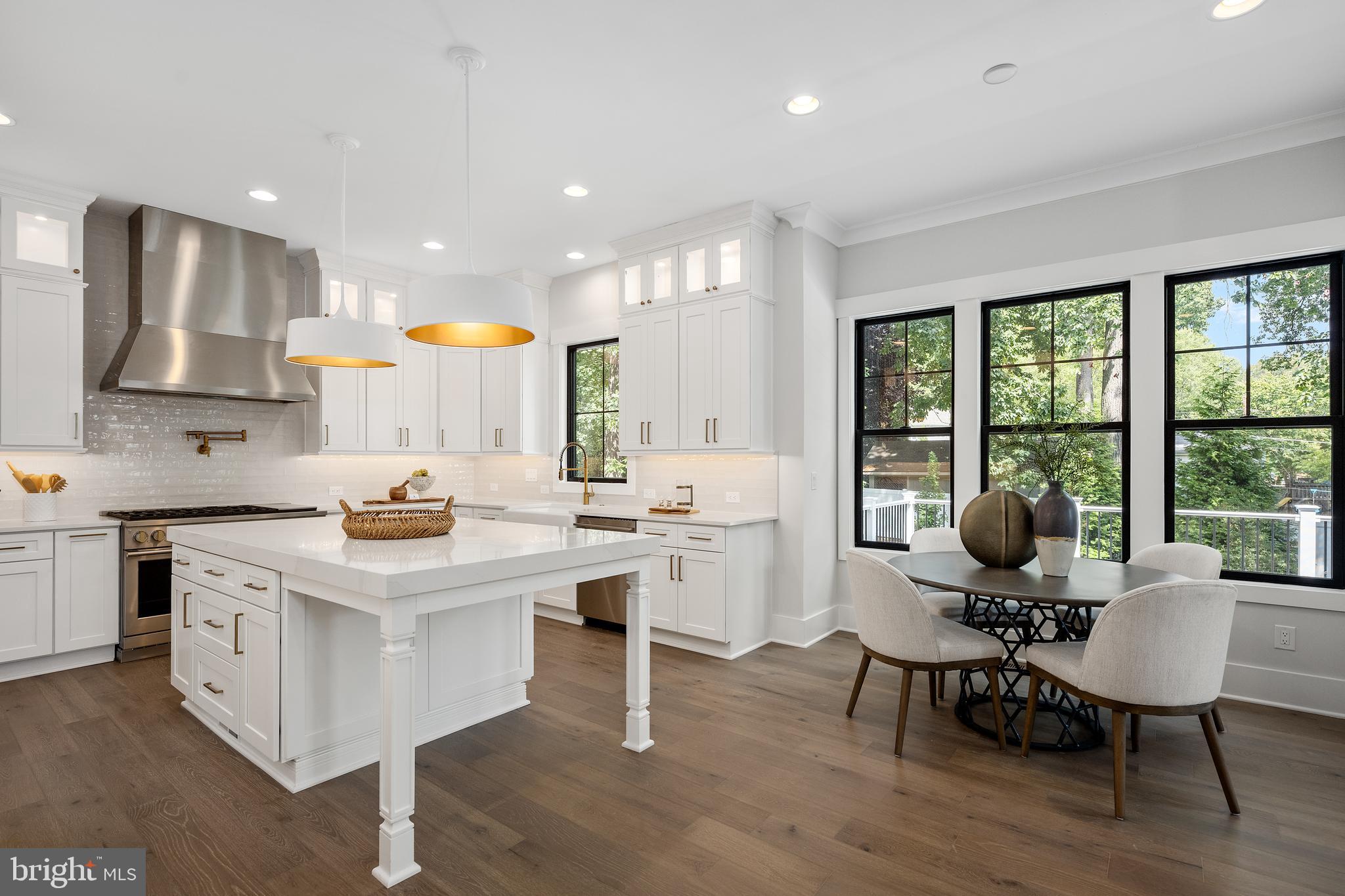 VIENNA WOODS - Residential