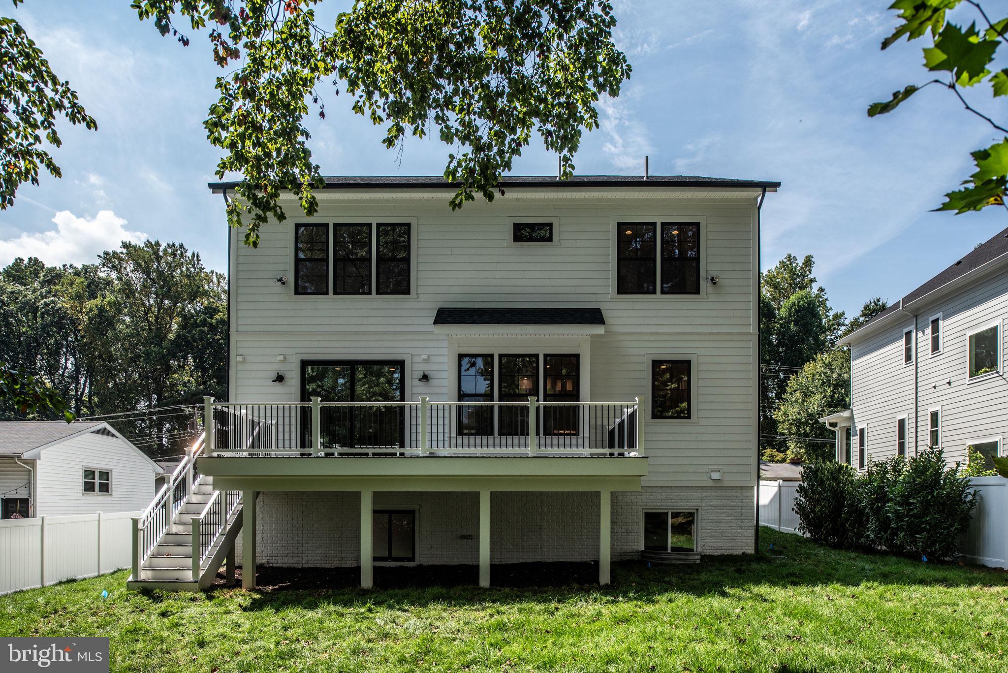 VIENNA WOODS - Residential