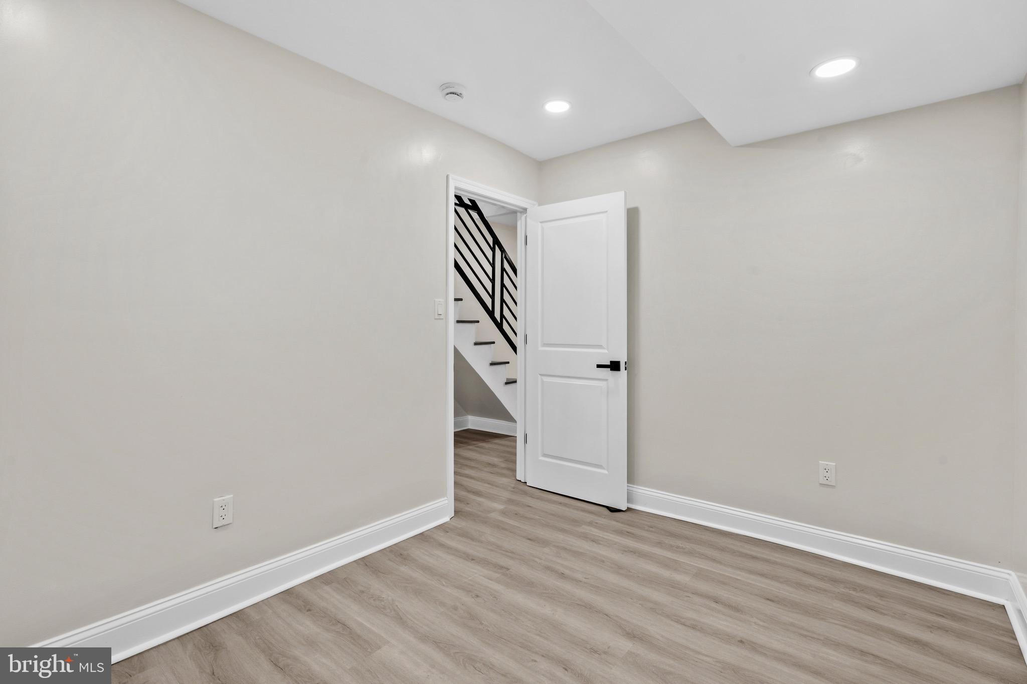 WEST OAK LANE - Residential