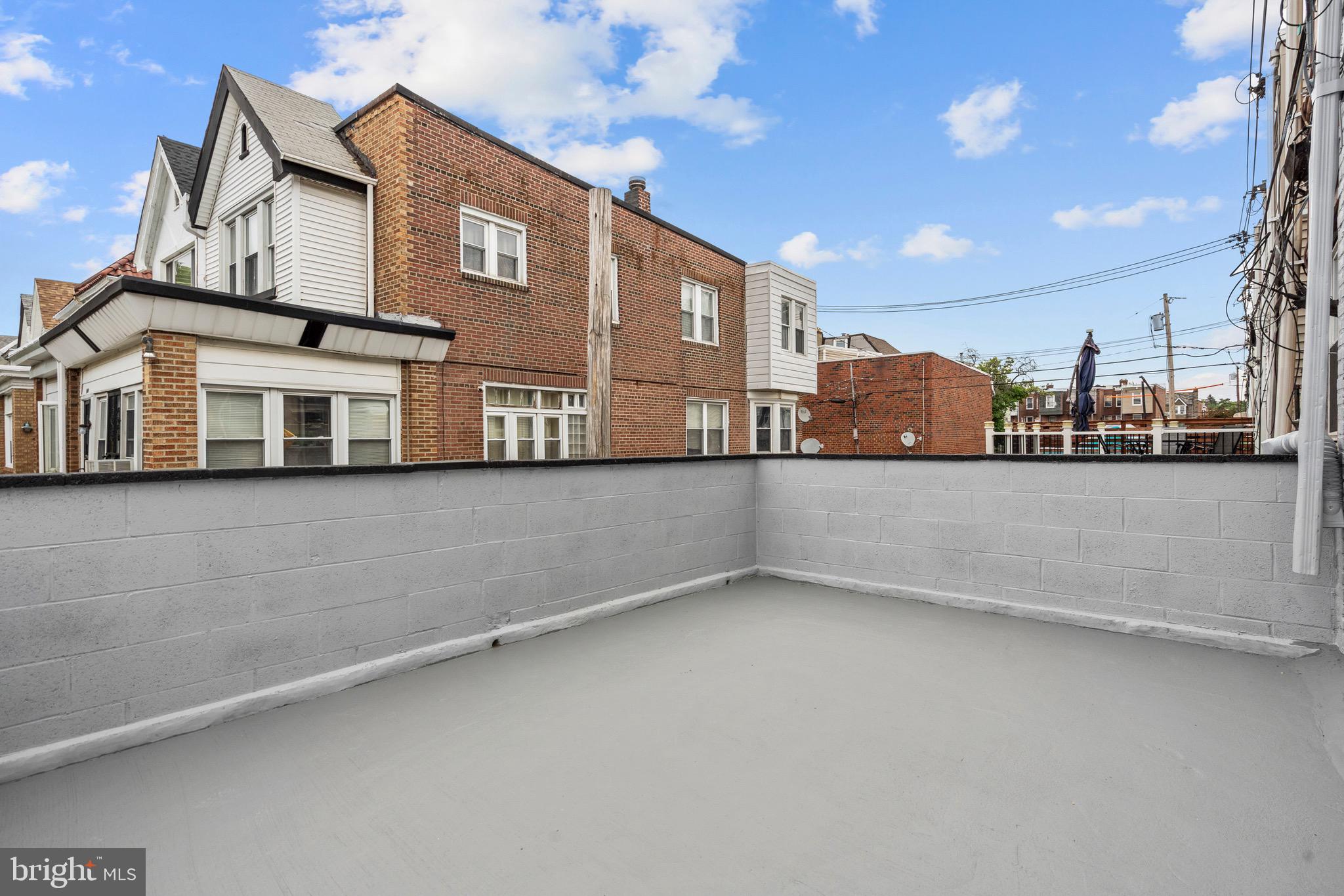 WEST OAK LANE - Residential