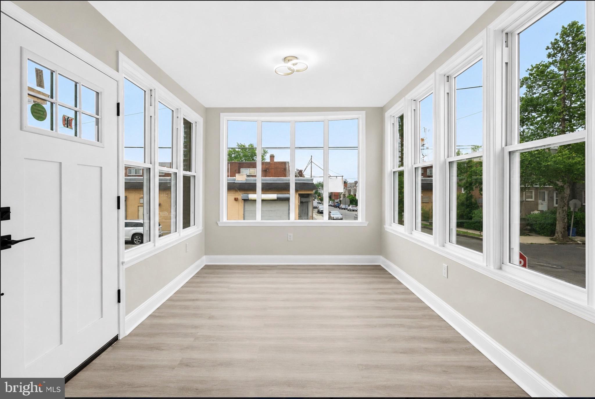 WEST OAK LANE - Residential