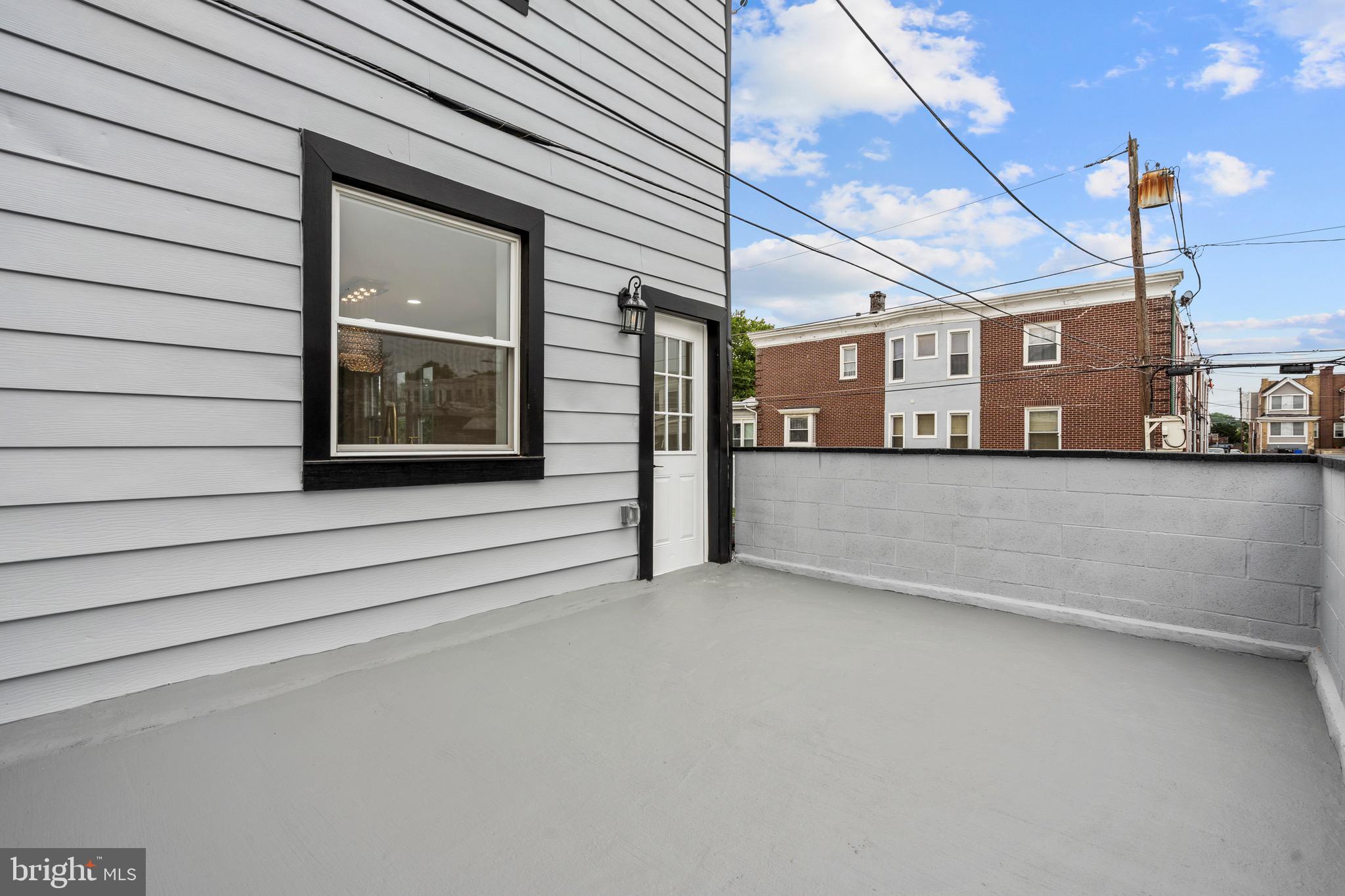 WEST OAK LANE - Residential