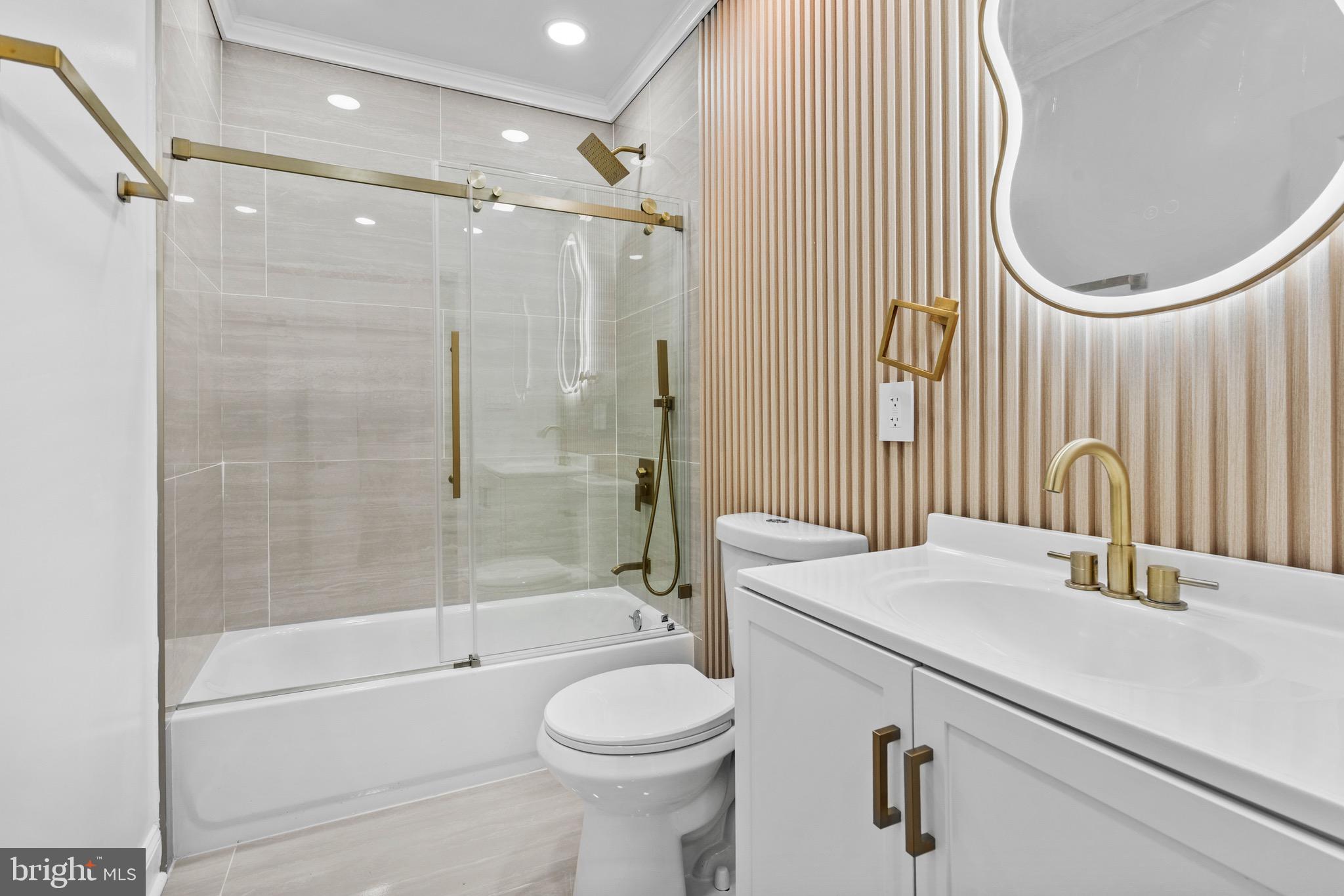 WEST OAK LANE - Residential