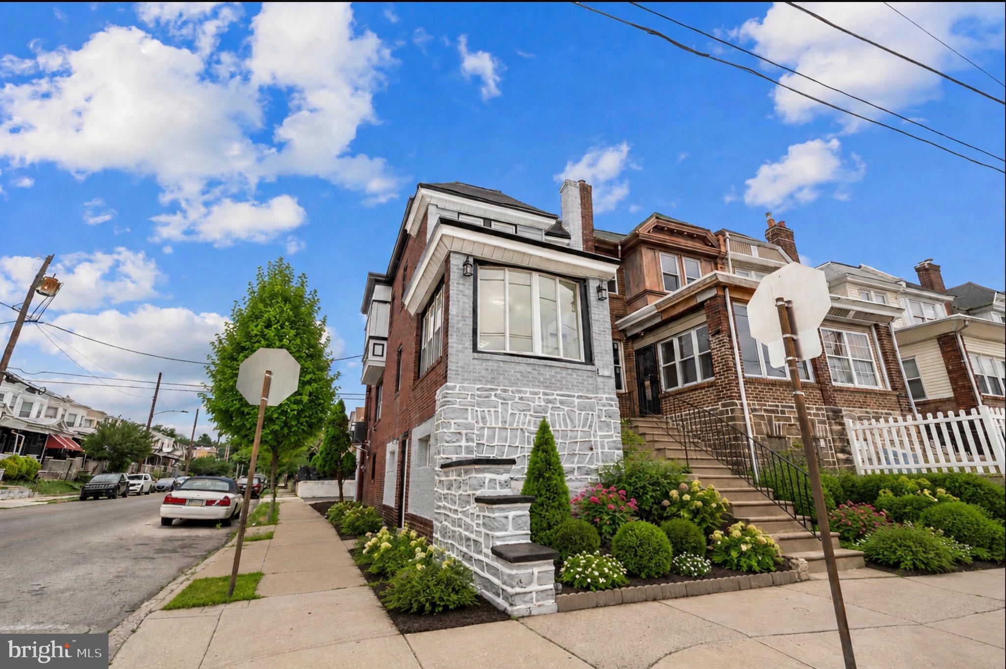 WEST OAK LANE - Residential