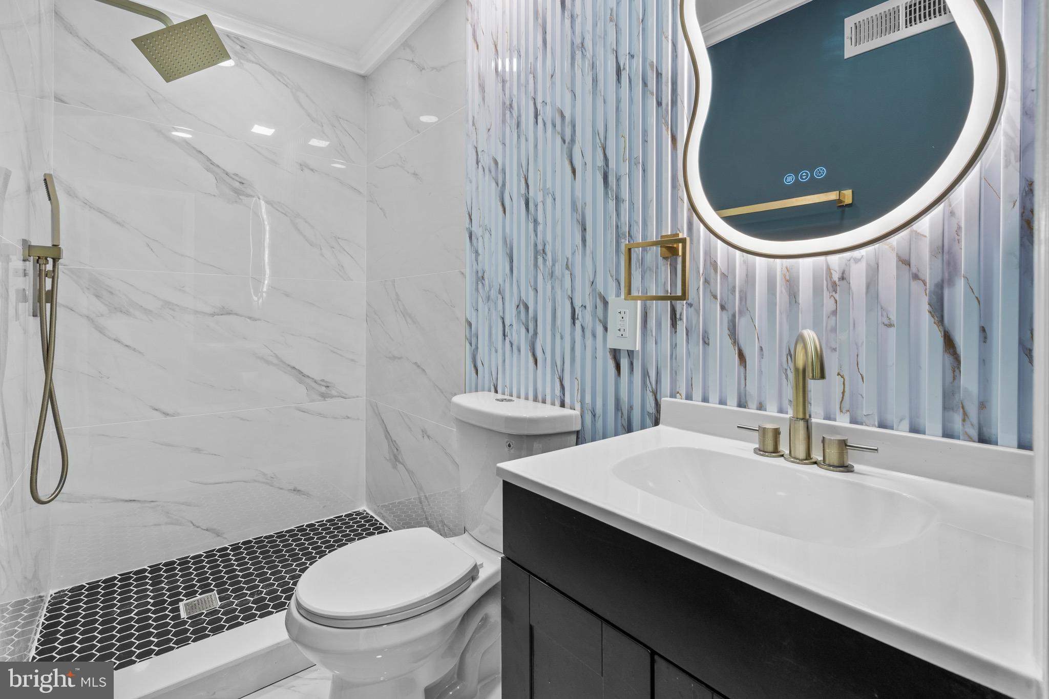 WEST OAK LANE - Residential