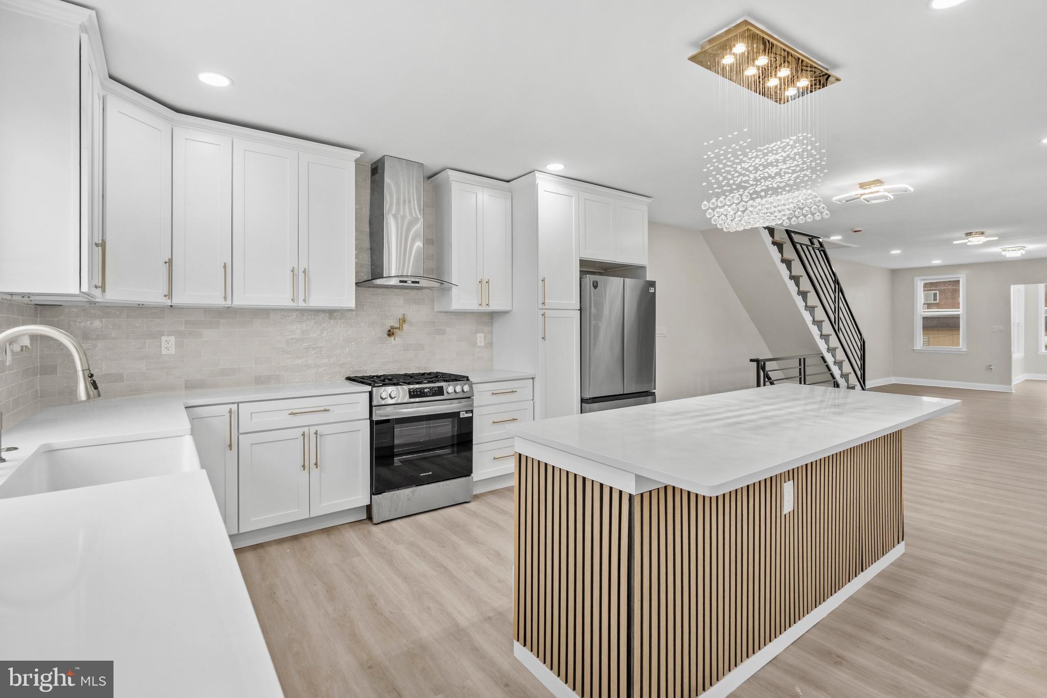 WEST OAK LANE - Residential