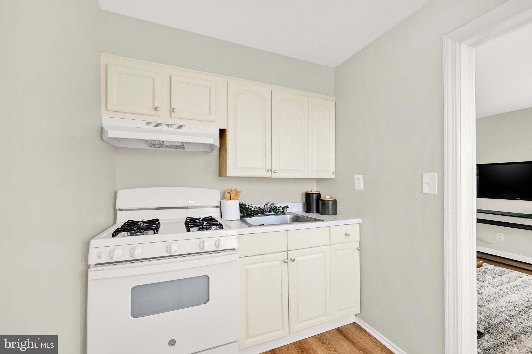 CAMERON VILLAGE - Residential