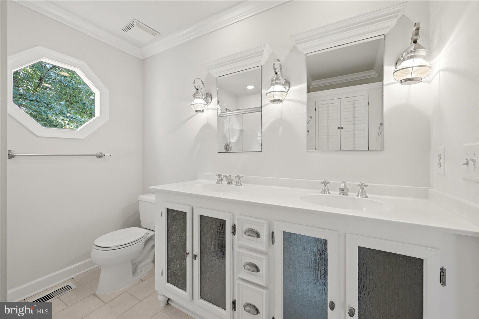 WESTPORT - Residential