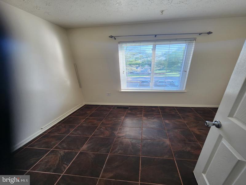 ENTERPRISE KNOLLS PLAT T - Residential