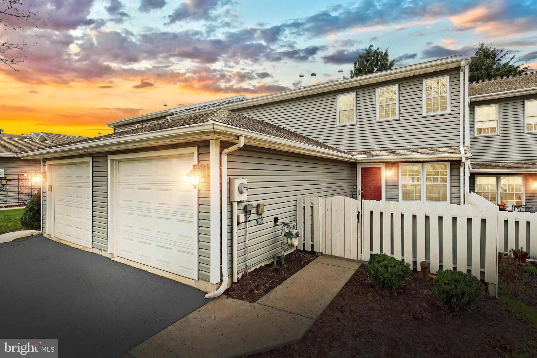 CHAMBERS CROSSING - Residential