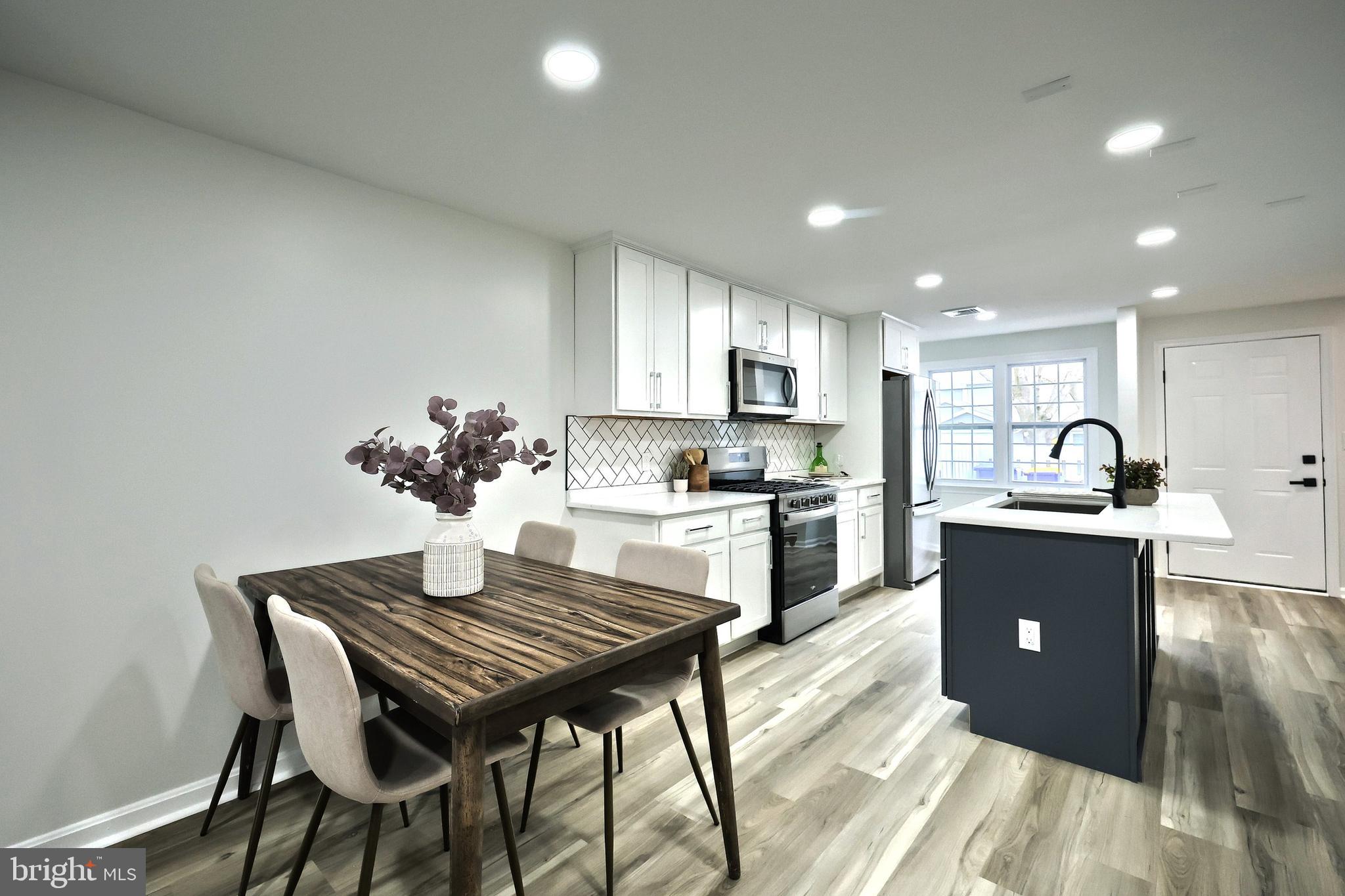 CHAMBERS CROSSING - Residential