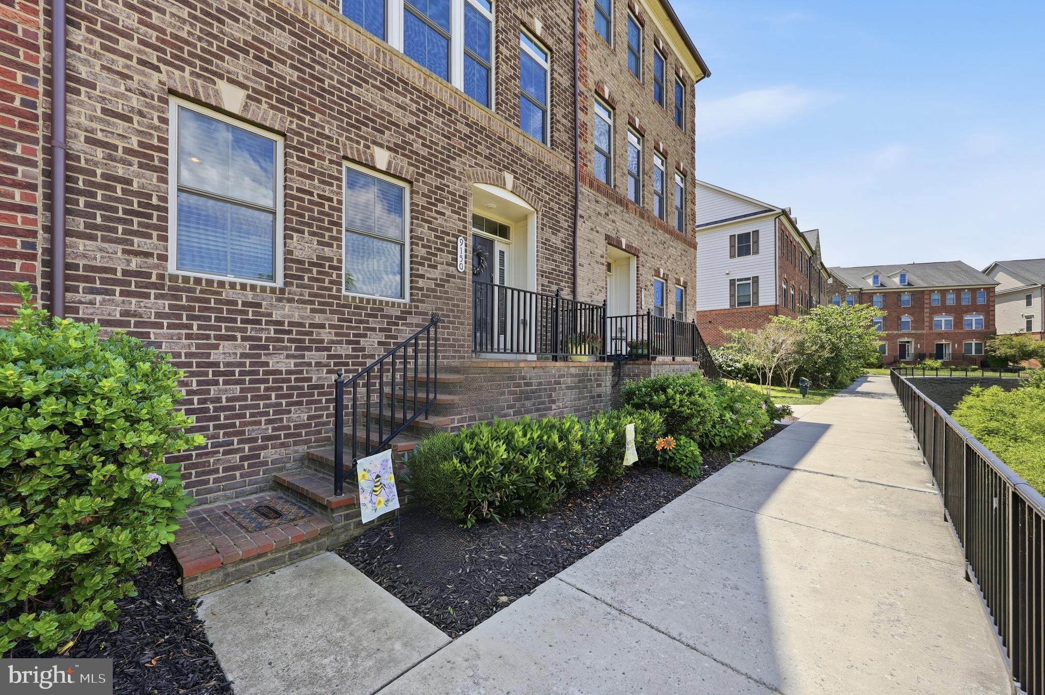 VILLAGES OF URBANA - Residential