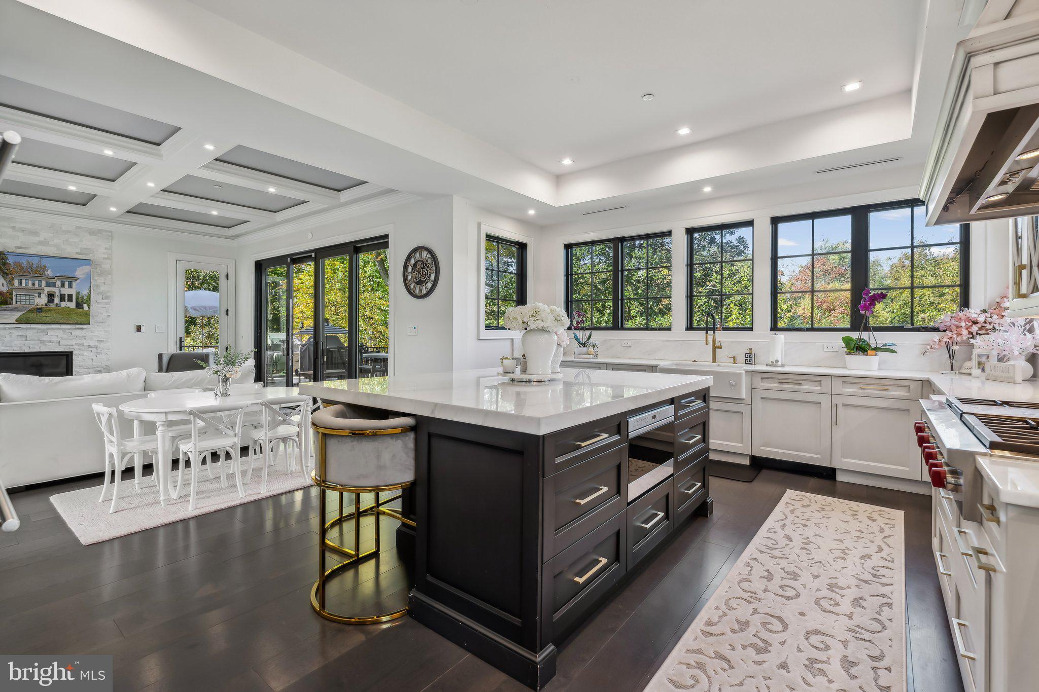 WILDWOOD MANOR - Residential