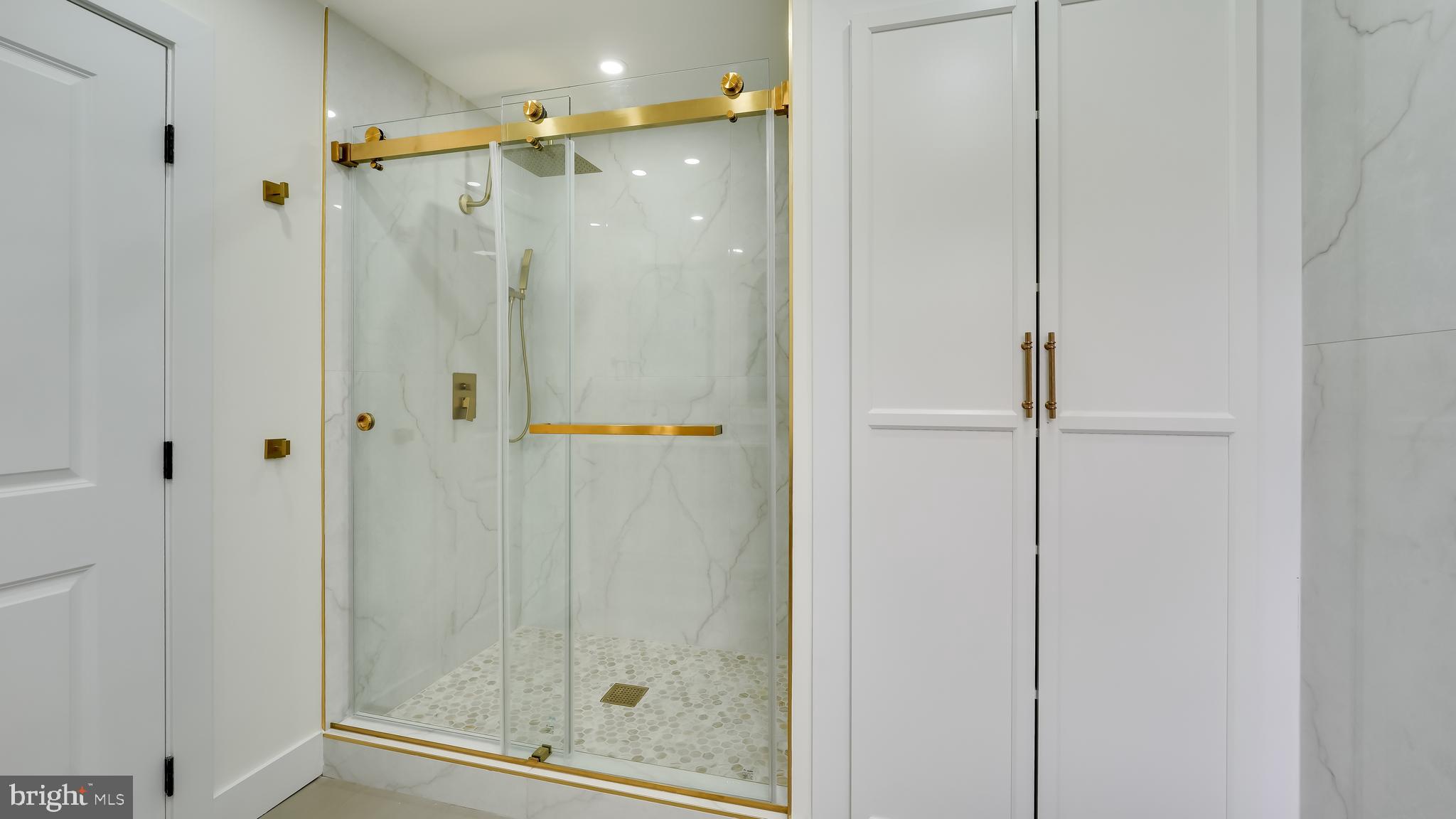 ALBIDALE II - Residential