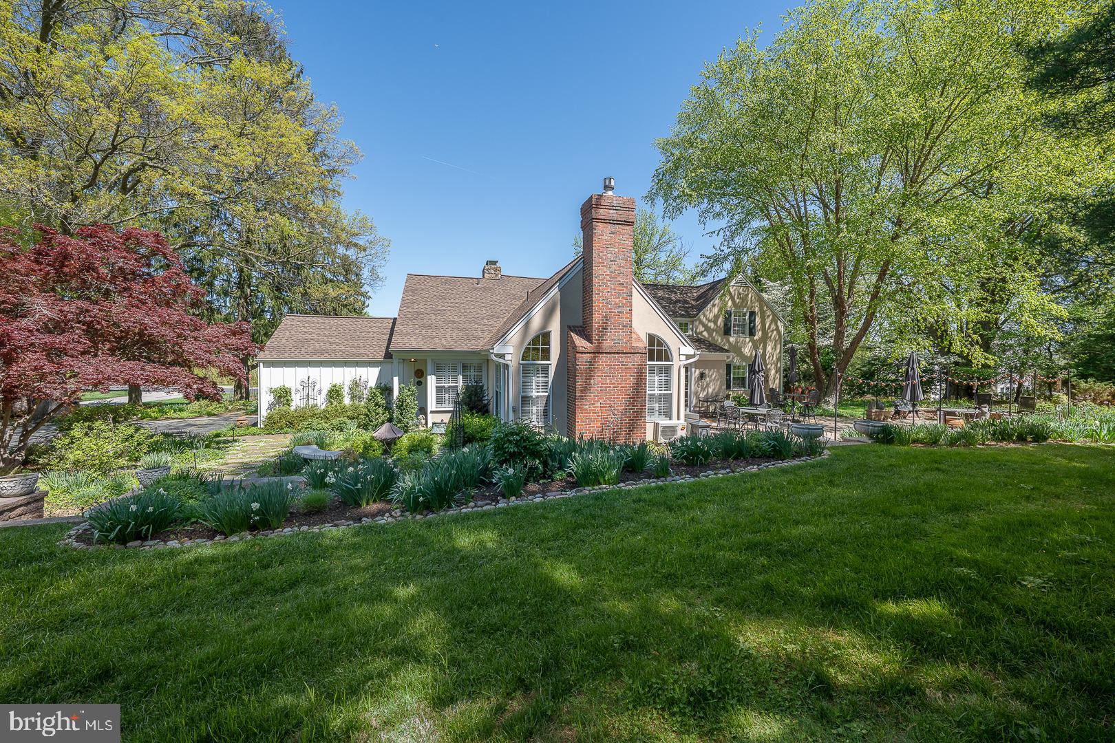 COLONIAL VIL - Residential