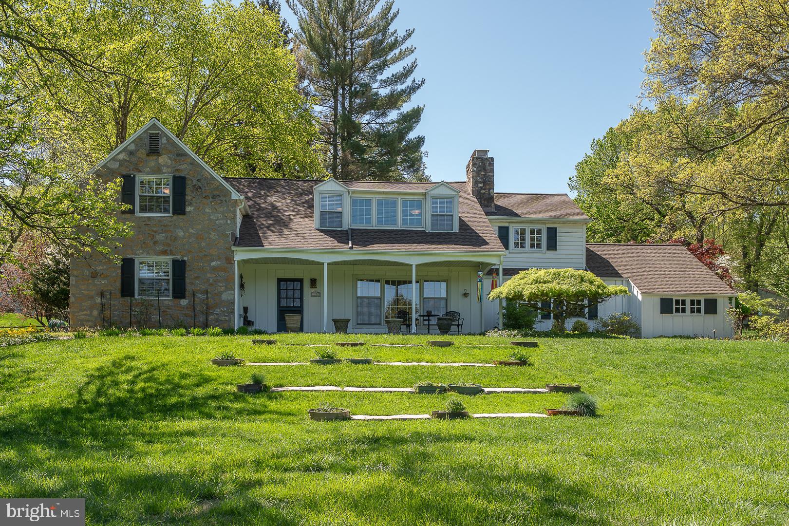 COLONIAL VIL - Residential
