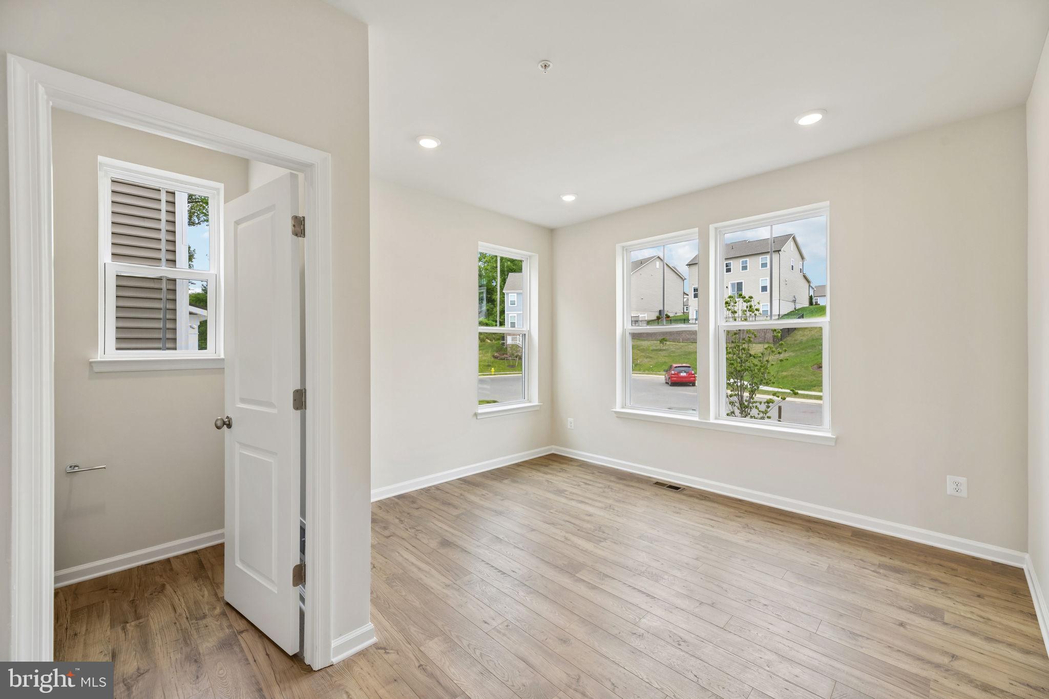 SCOTLAND HEIGHTS - Residential
