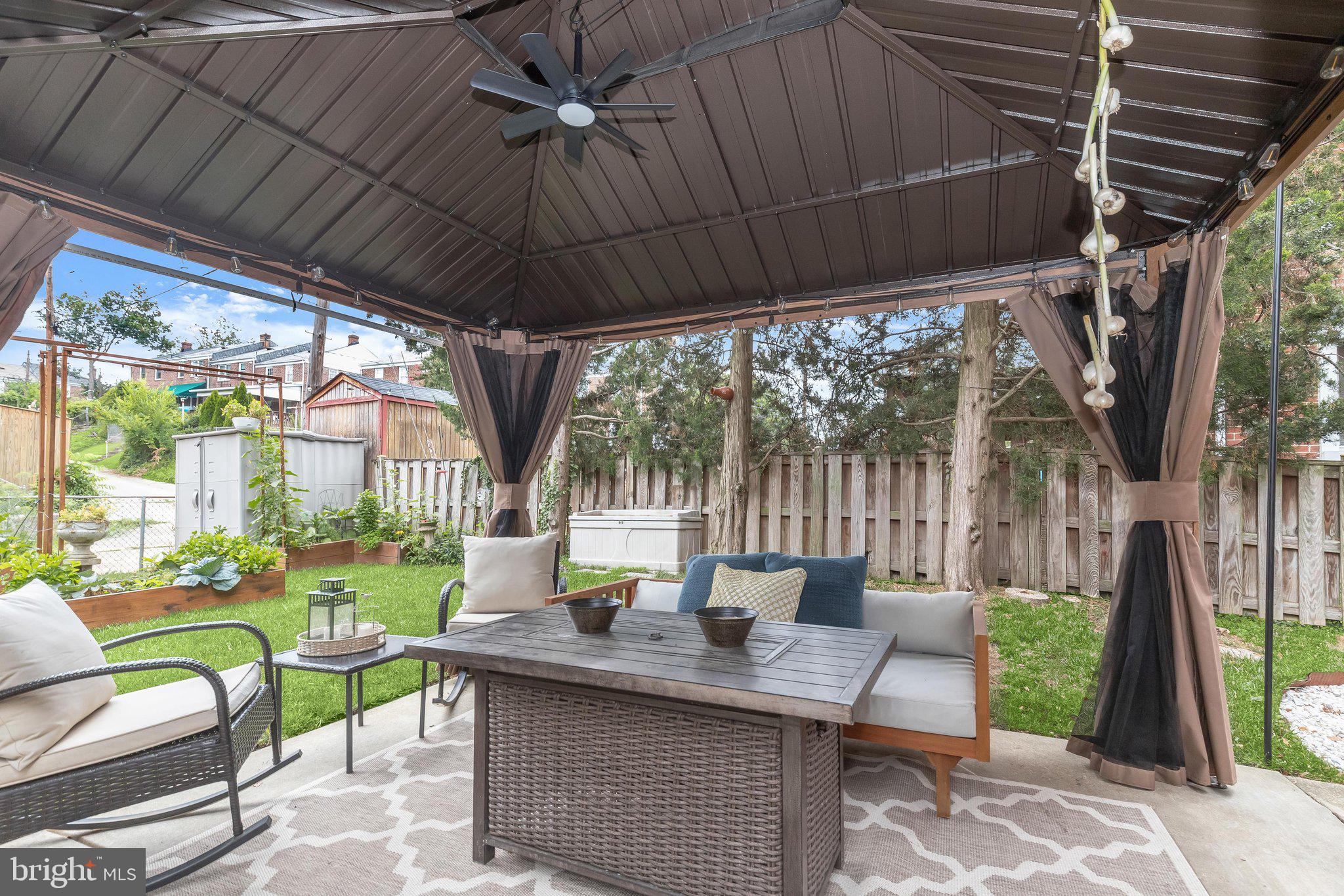 SHADY NOOK - Residential