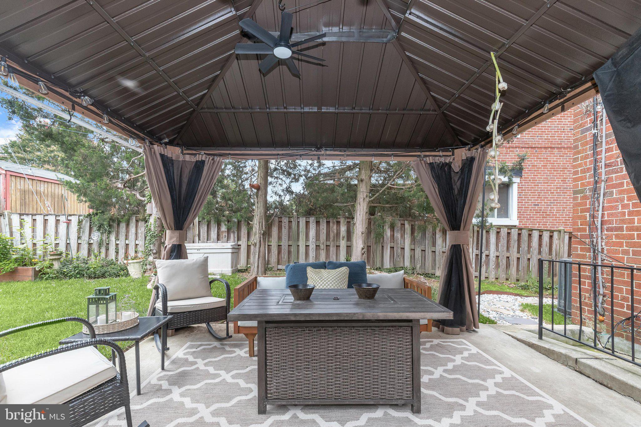 SHADY NOOK - Residential