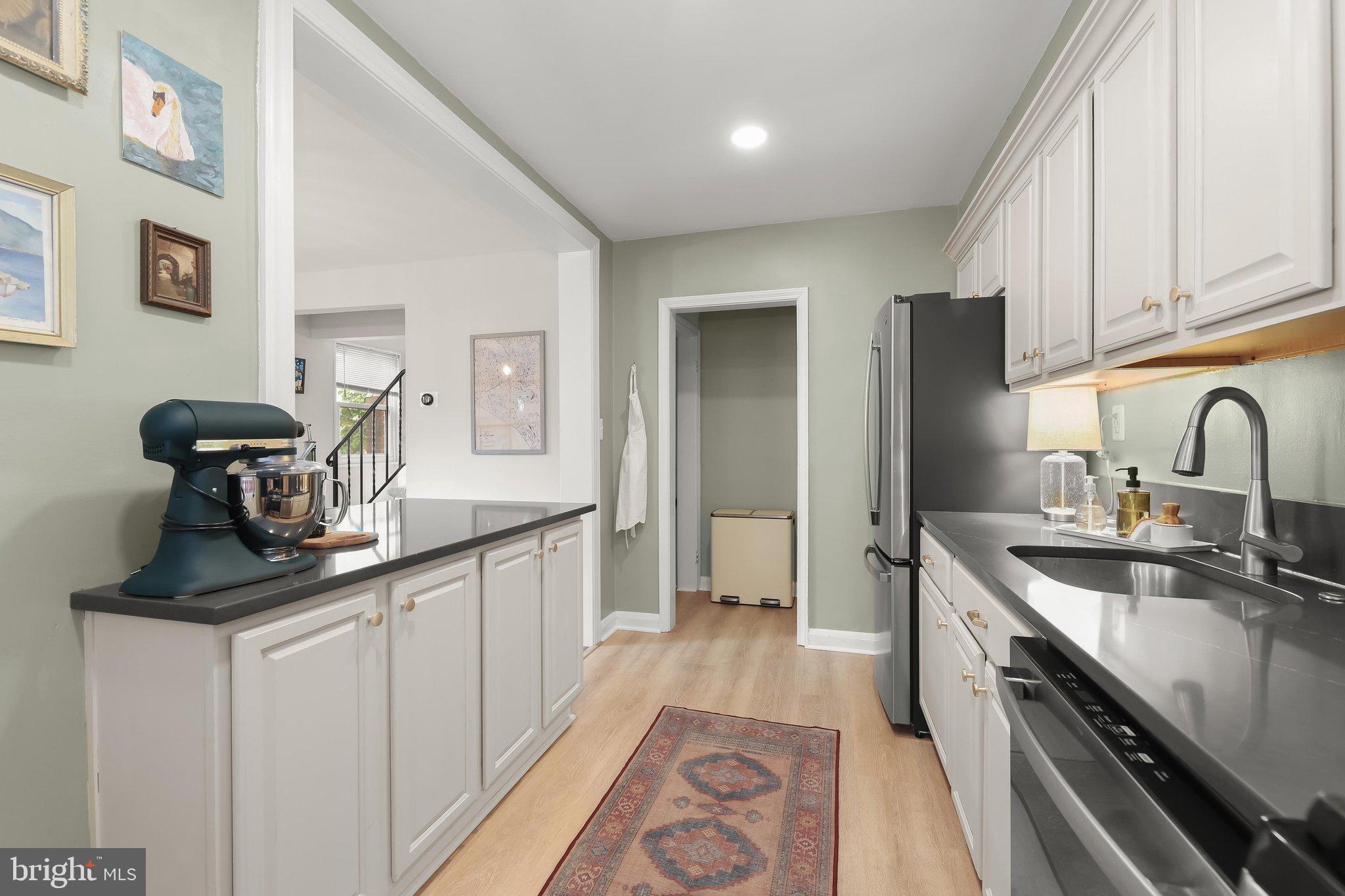SHADY NOOK - Residential