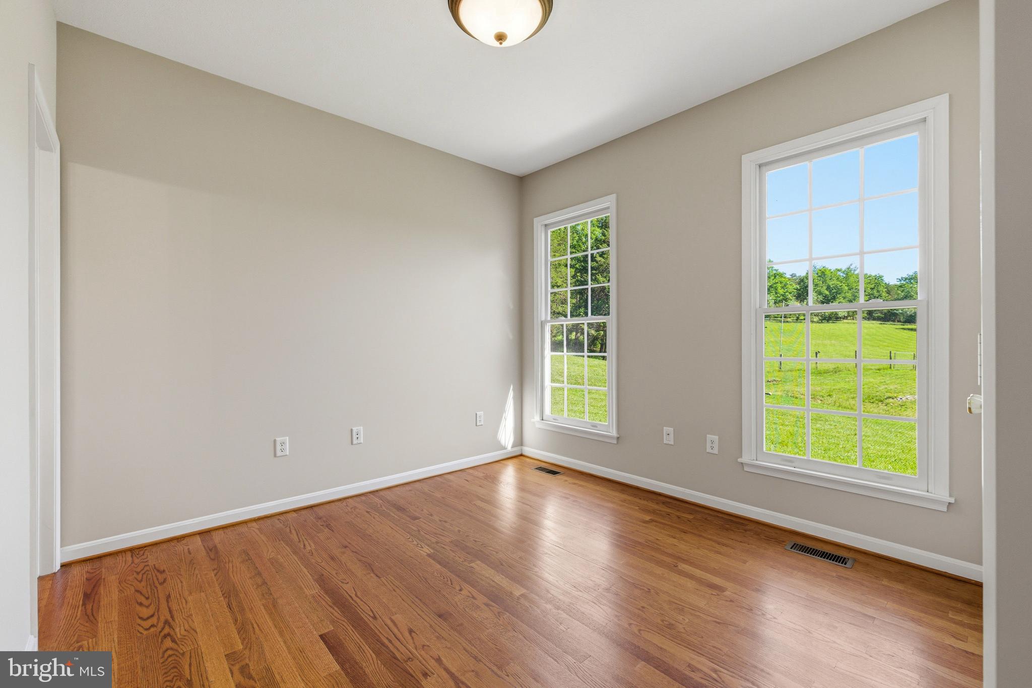 FAIRVIEW - Residential