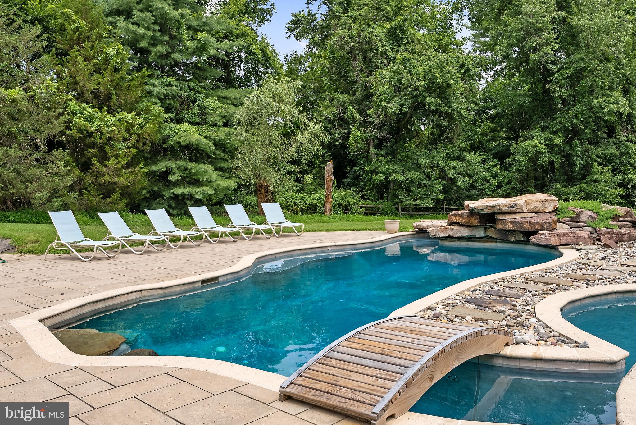 WINDSTONE - Residential
