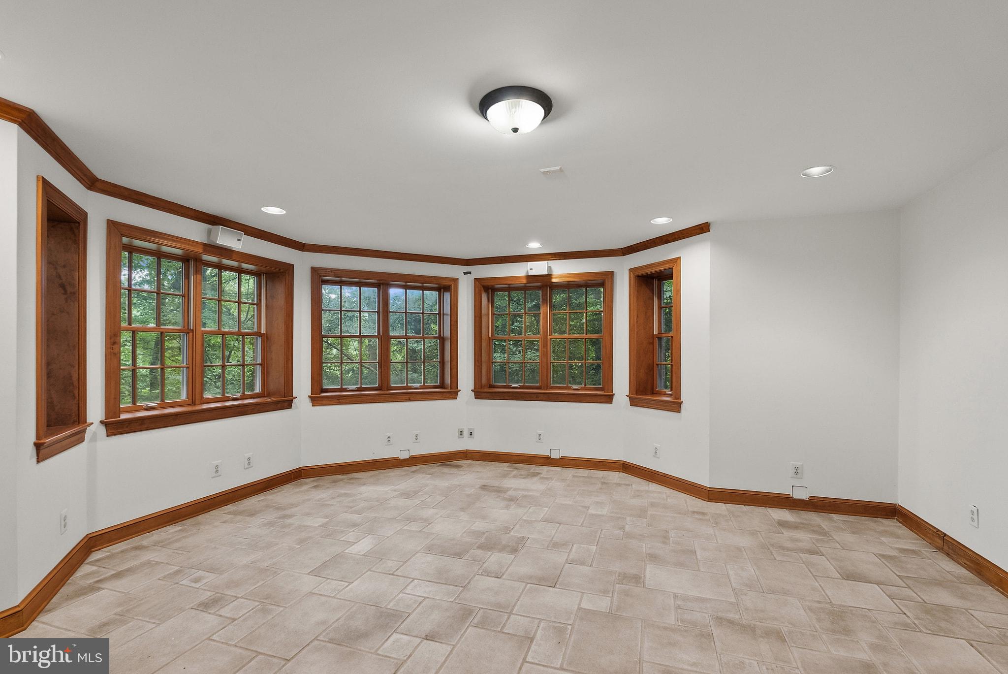 WINDSTONE - Residential