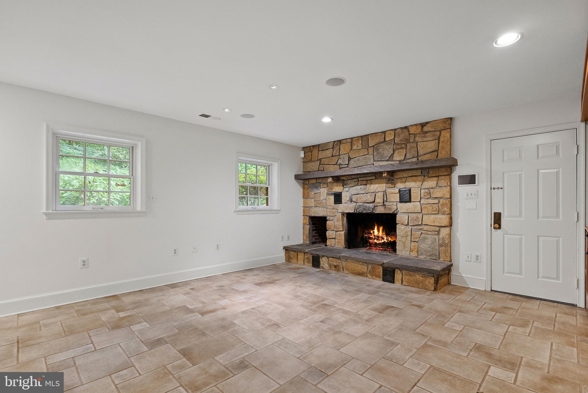 WINDSTONE - Residential