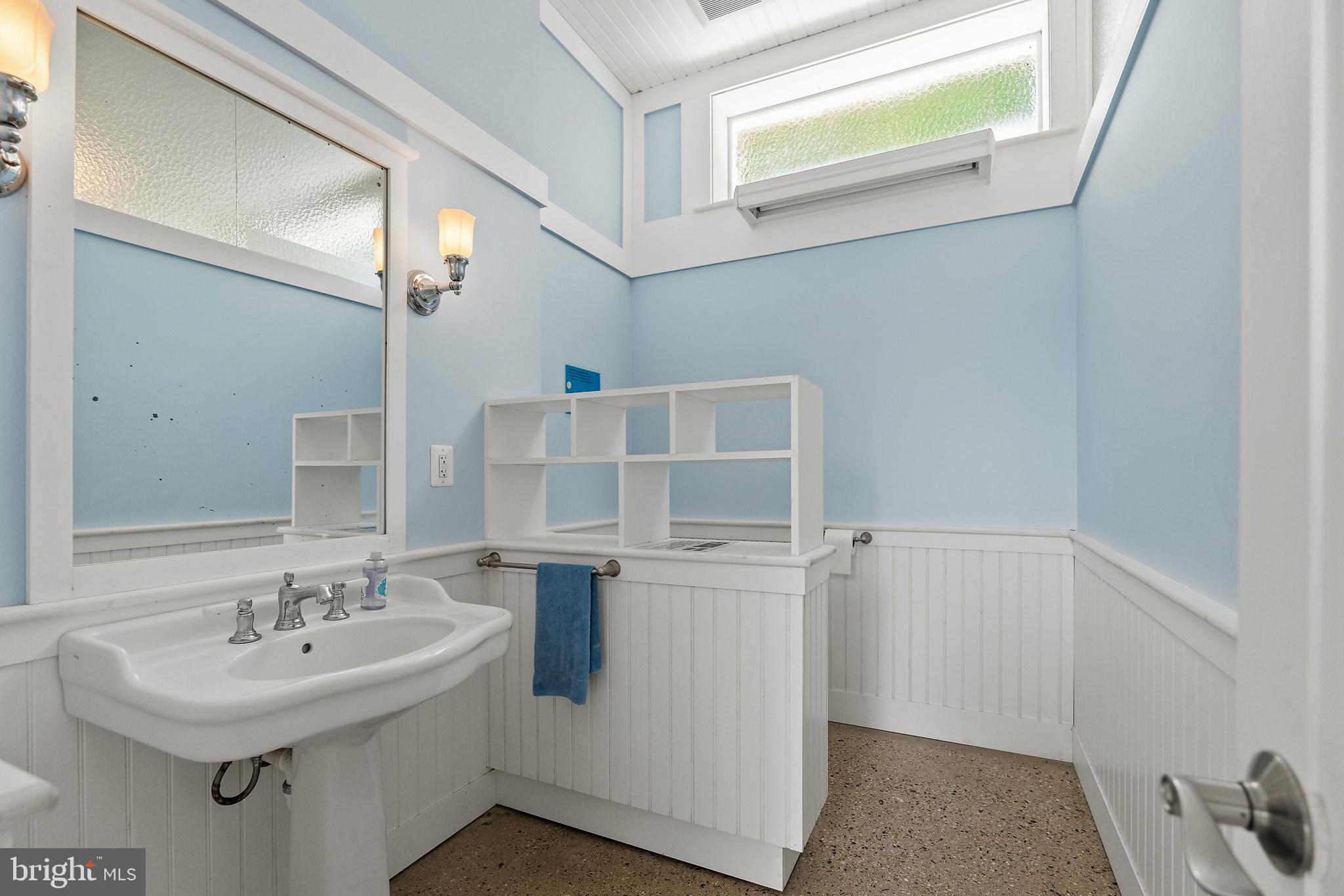 WINDSTONE - Residential