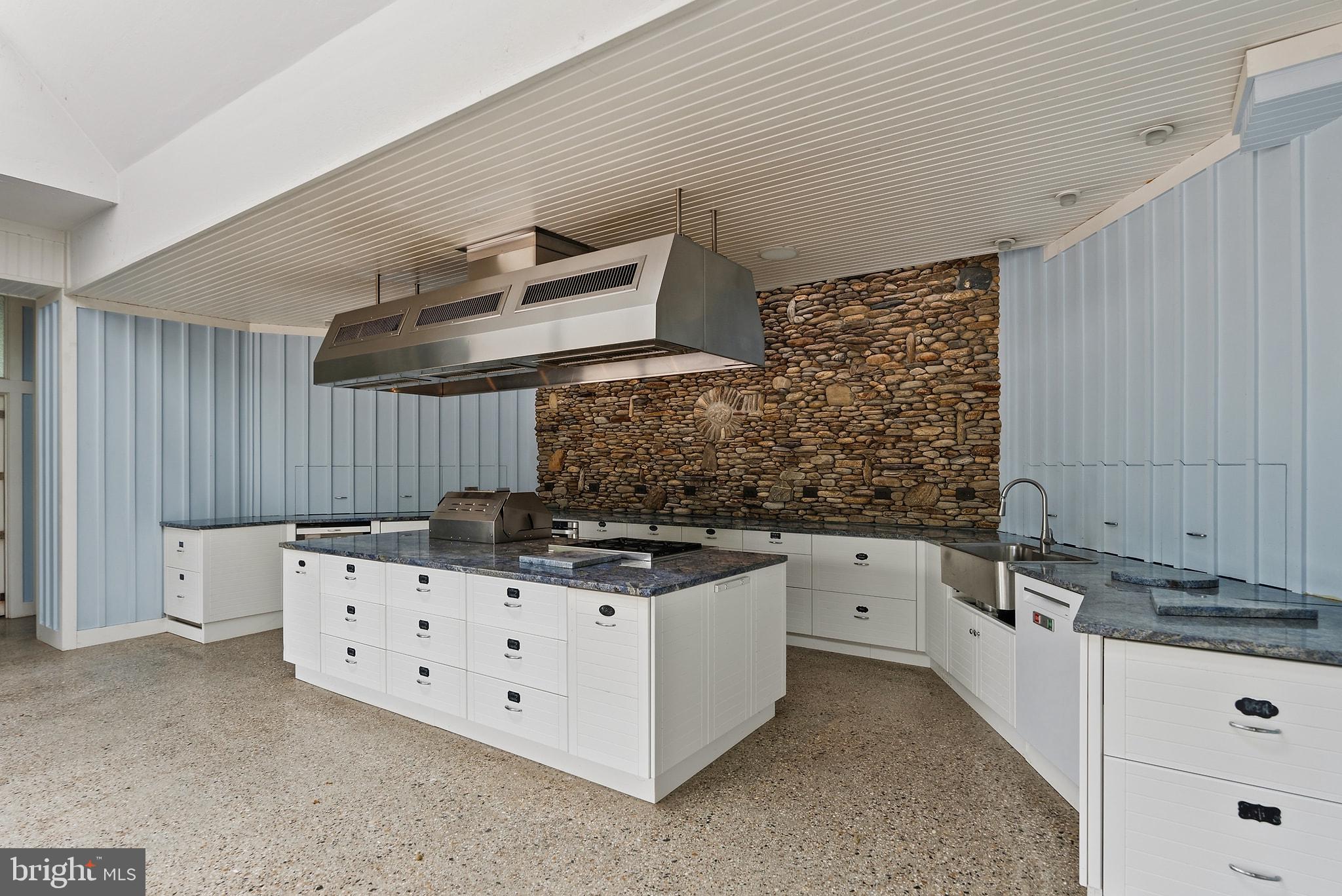 WINDSTONE - Residential