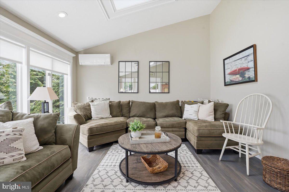 SPINNLER POINT - Residential