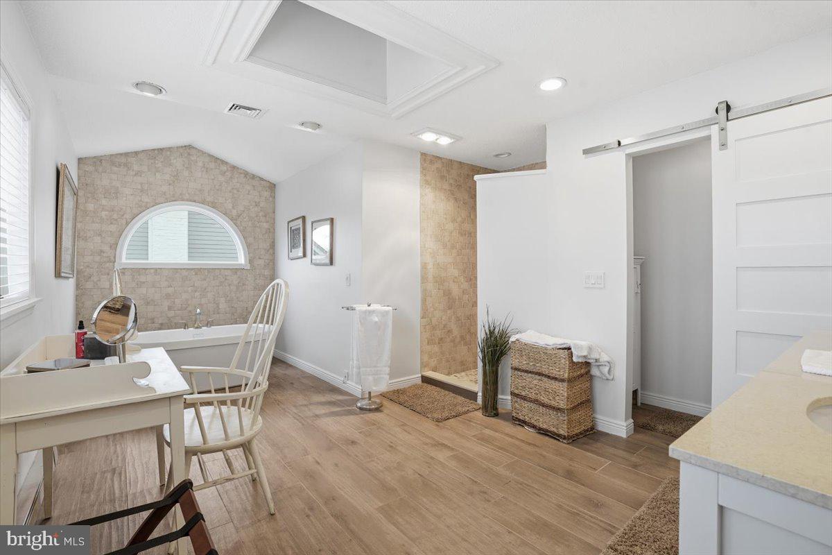 SPINNLER POINT - Residential