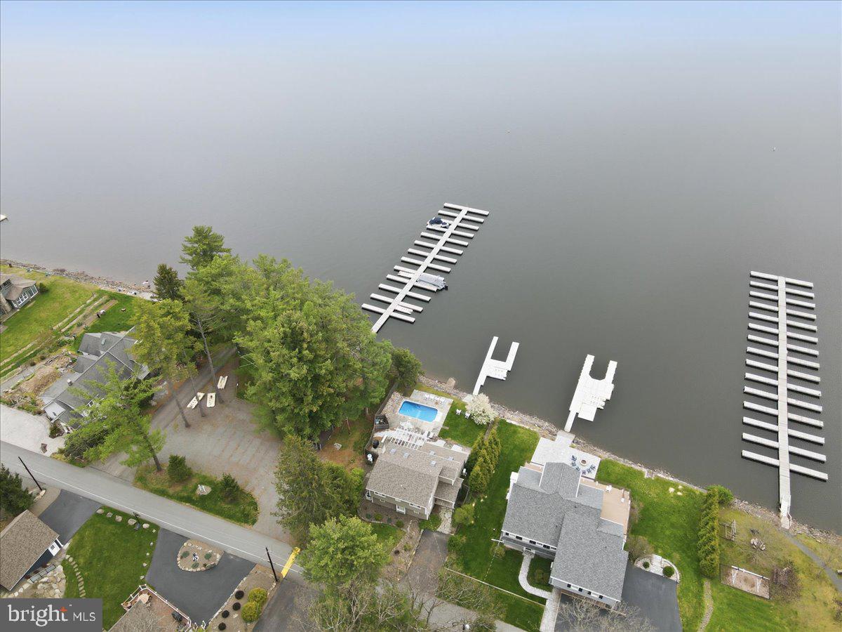 SPINNLER POINT - Residential