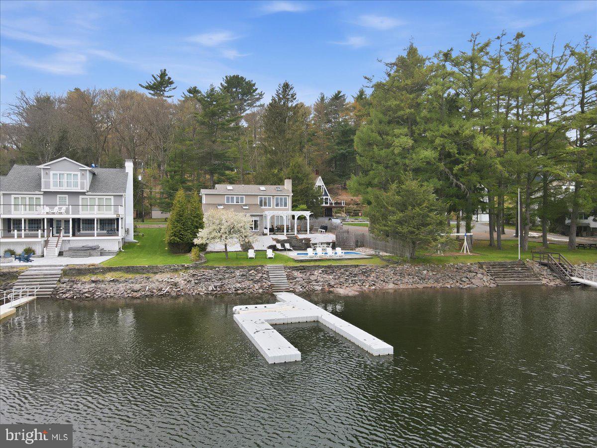 SPINNLER POINT - Residential