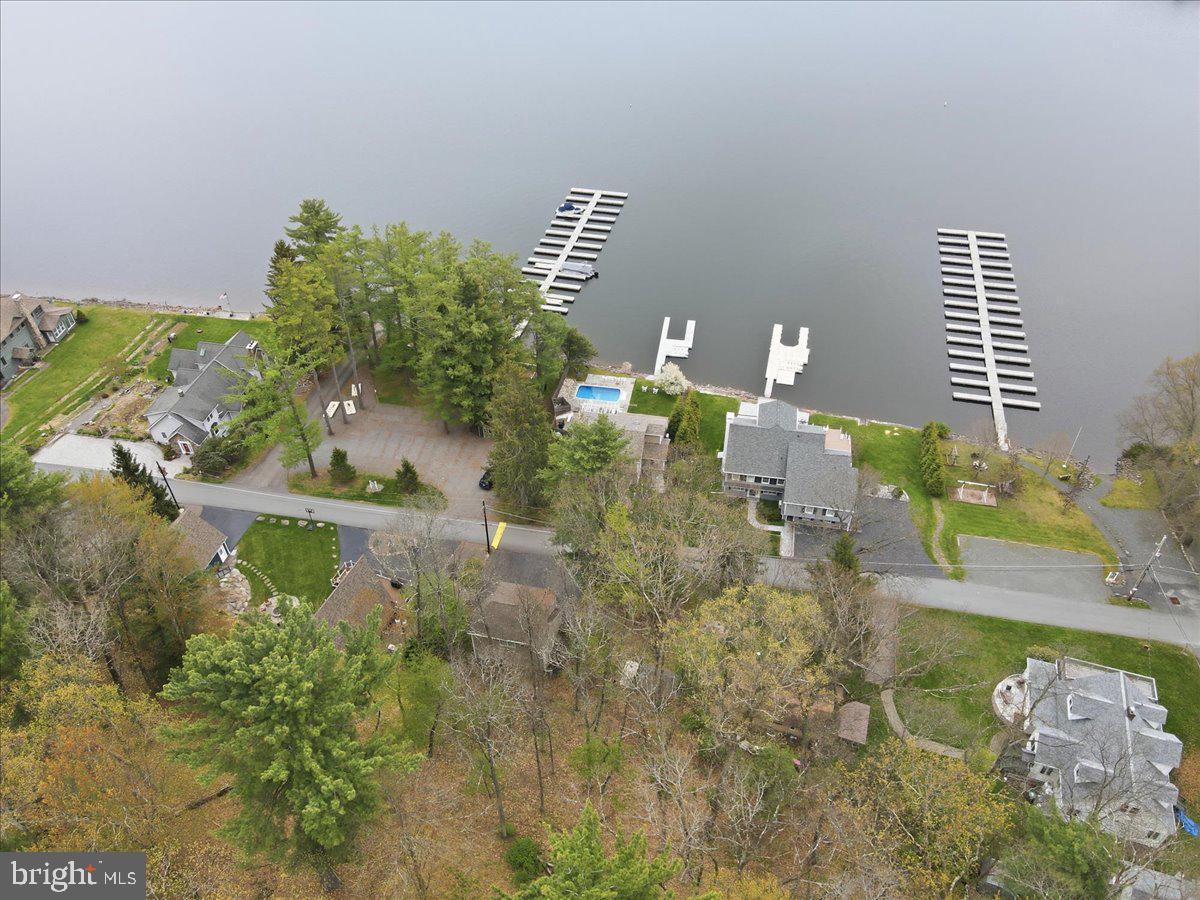 SPINNLER POINT - Residential