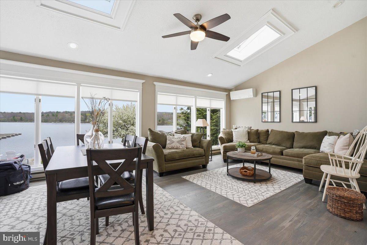 SPINNLER POINT - Residential