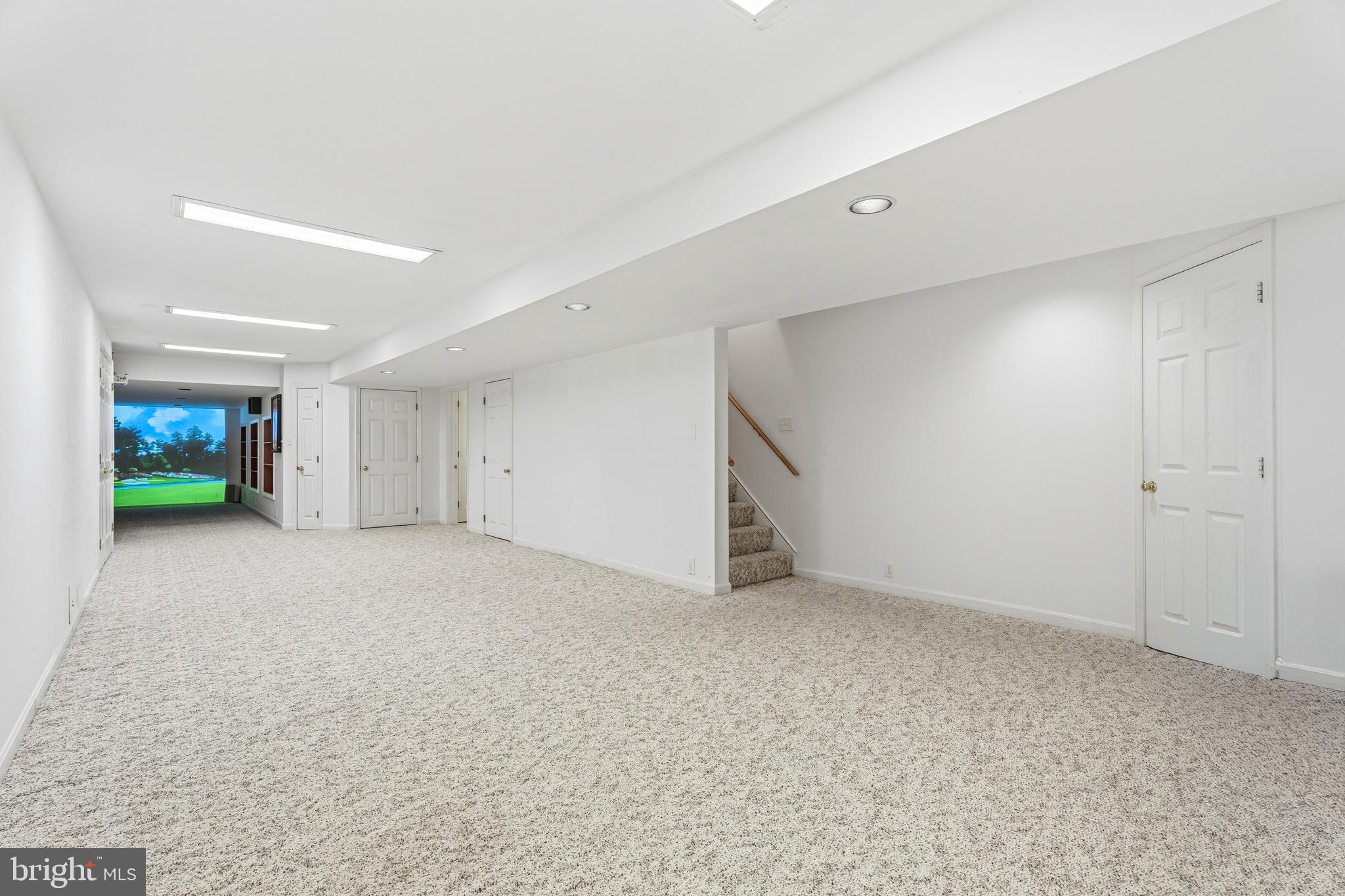 FONT HILL MANOR - Residential