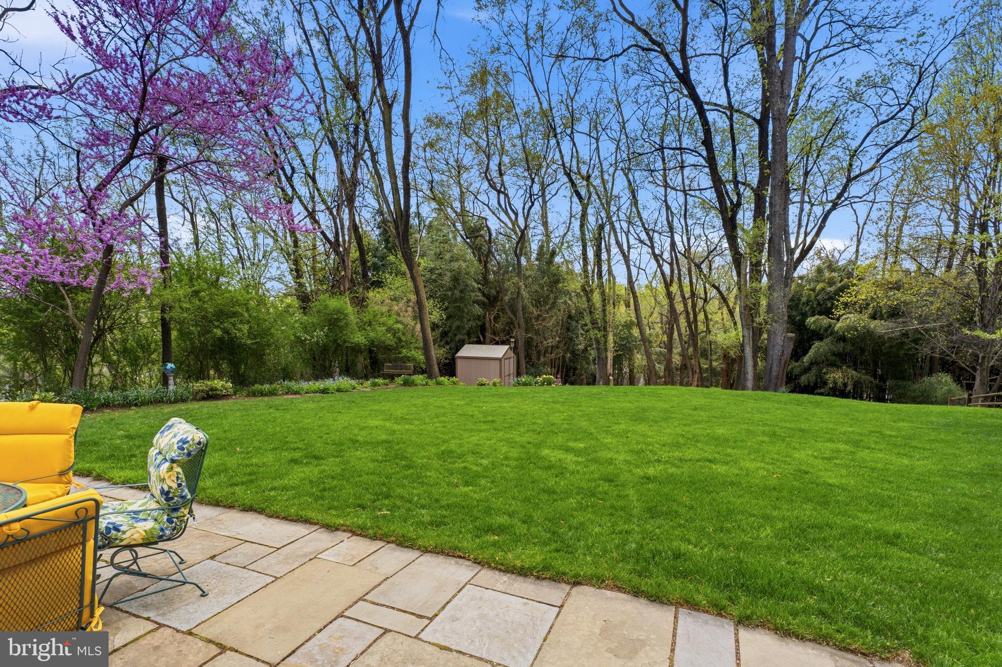 FONT HILL MANOR - Residential