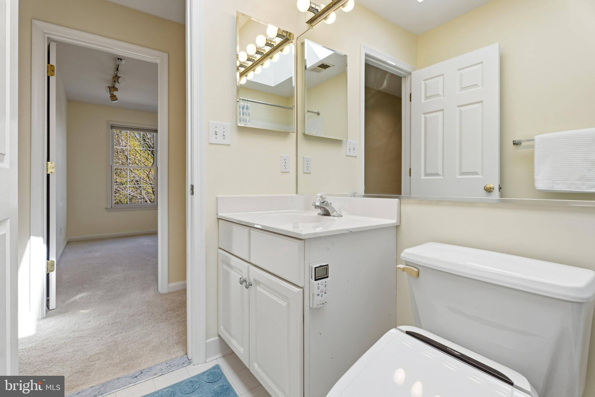 FONT HILL MANOR - Residential