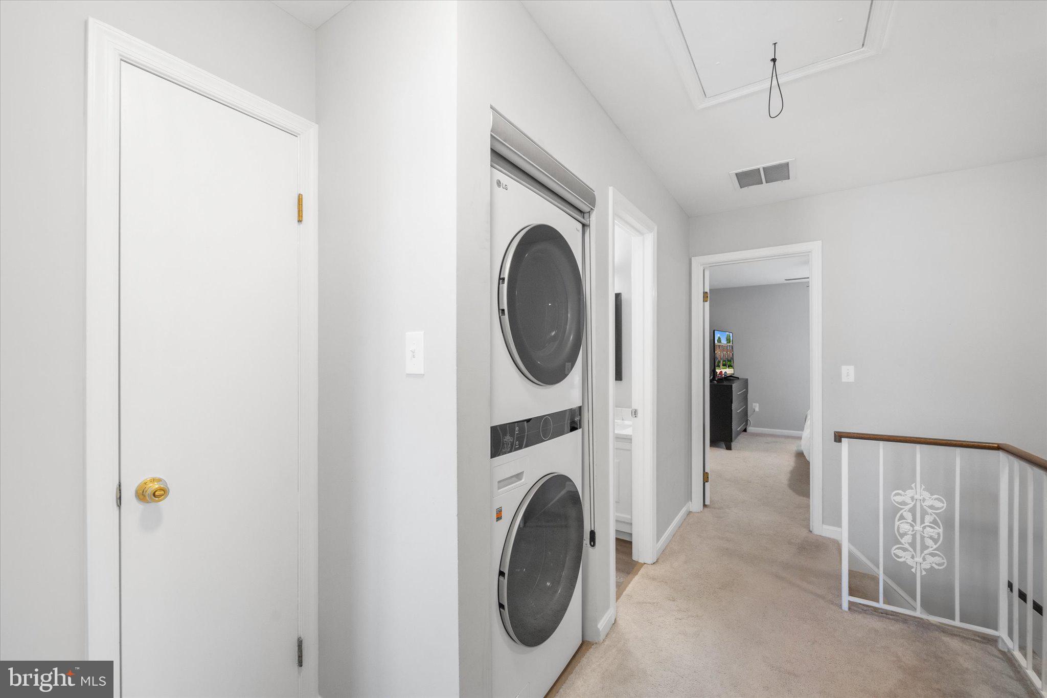 CHARING CROSS - Residential Lease