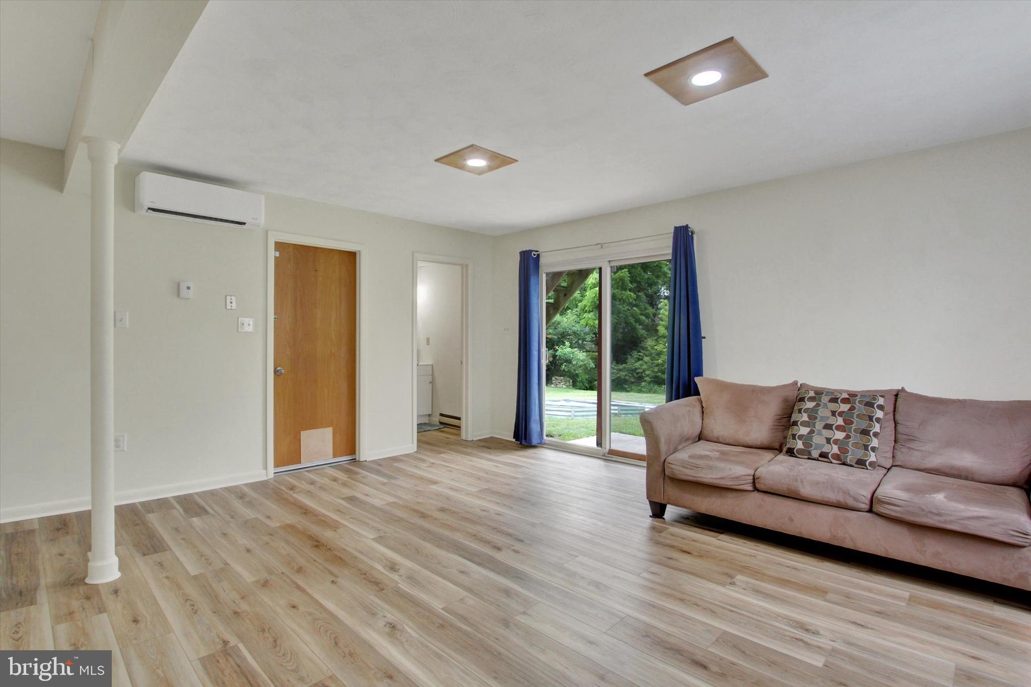WOODCREST - Residential