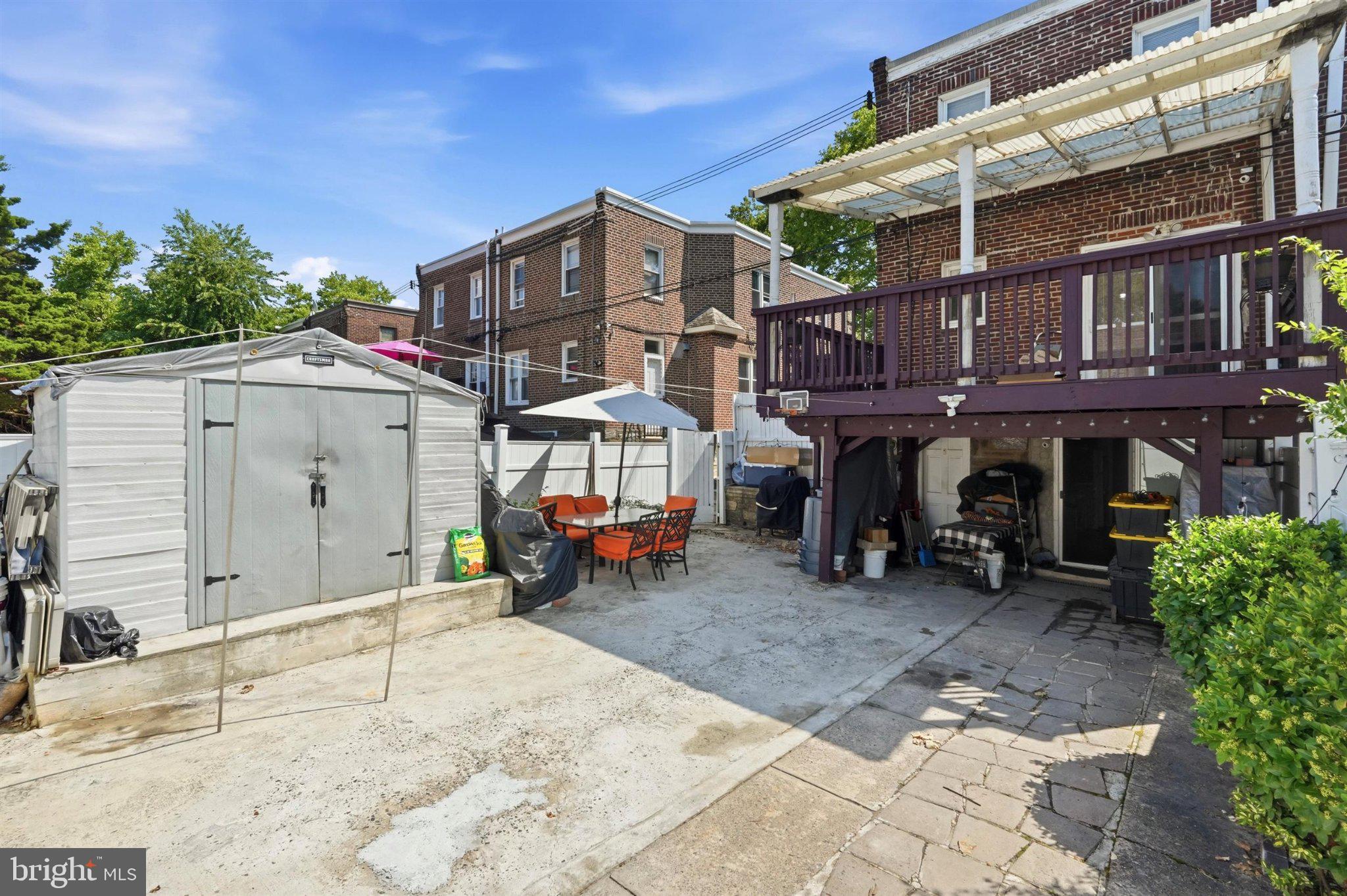 MAYFAIR (WEST) - Residential