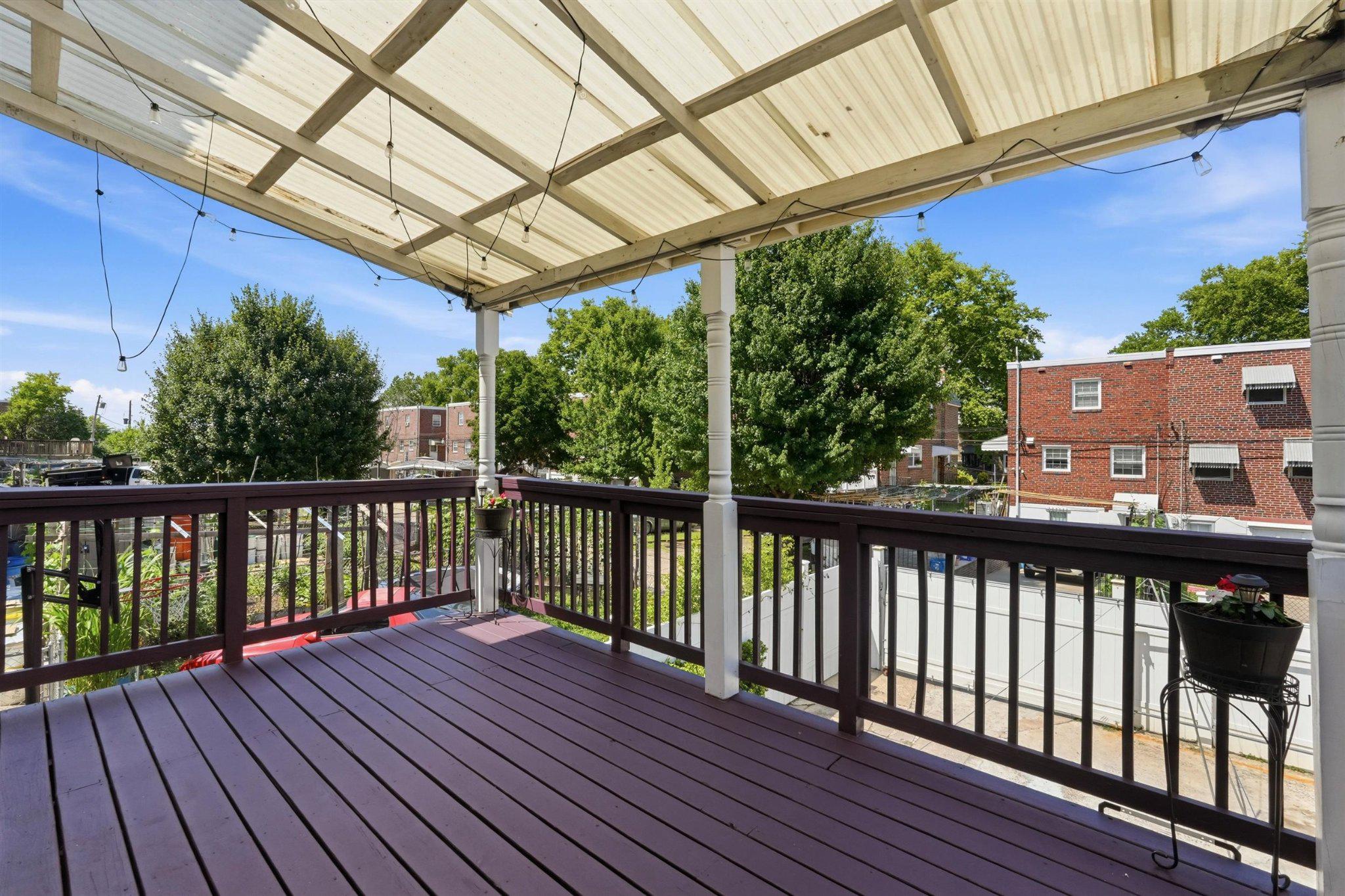 MAYFAIR (WEST) - Residential