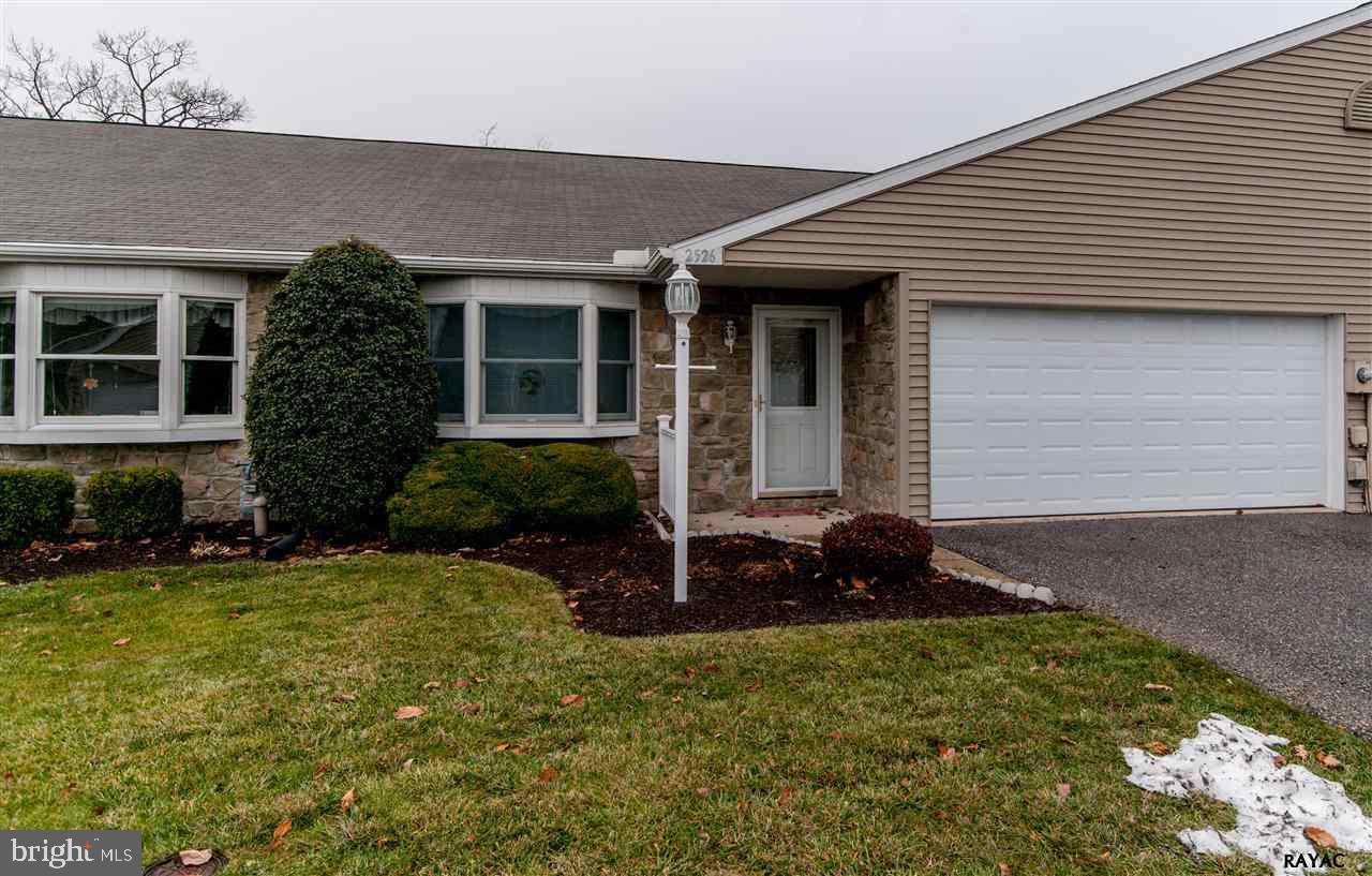 WHITE OAK MANOR - Residential